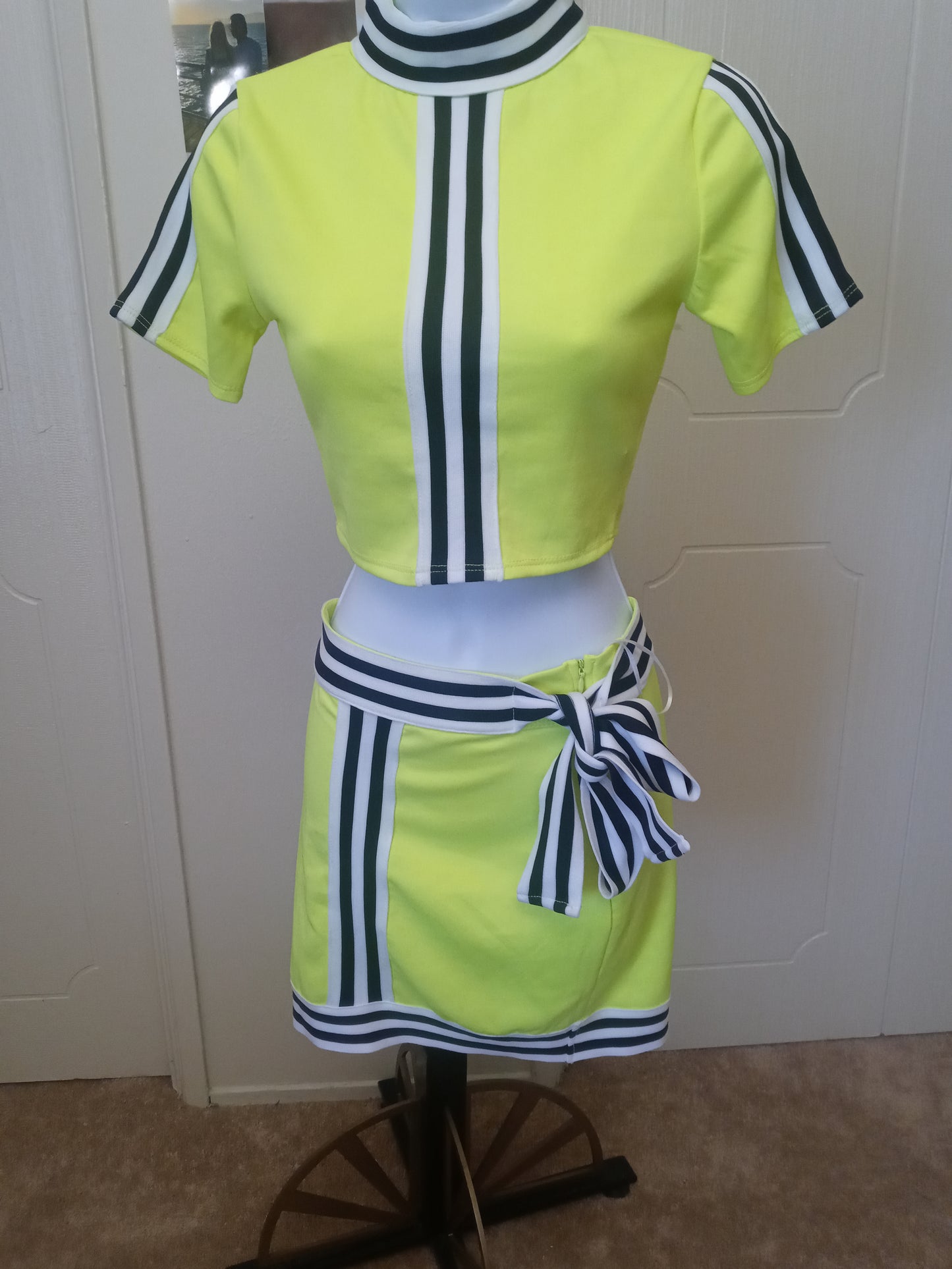 Fashion Nova No Apologizes Women's 2pc Neon Set