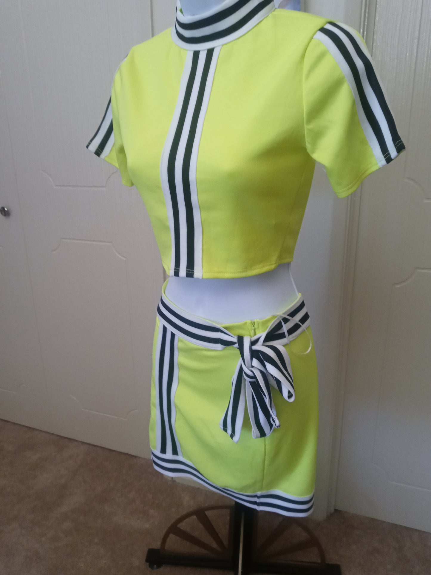Fashion Nova No Apologizes Women's 2pc Neon Set