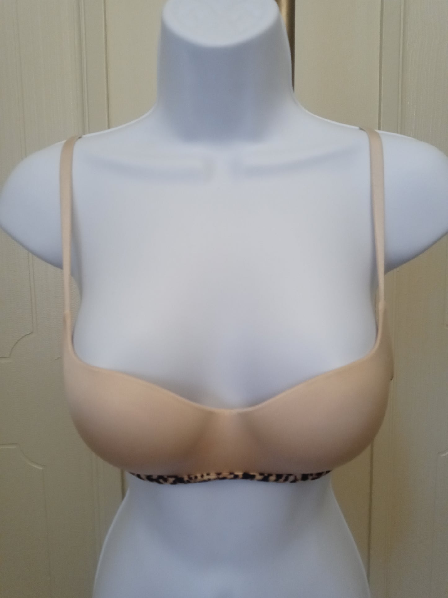Victoria Secret Women's Bra 32c