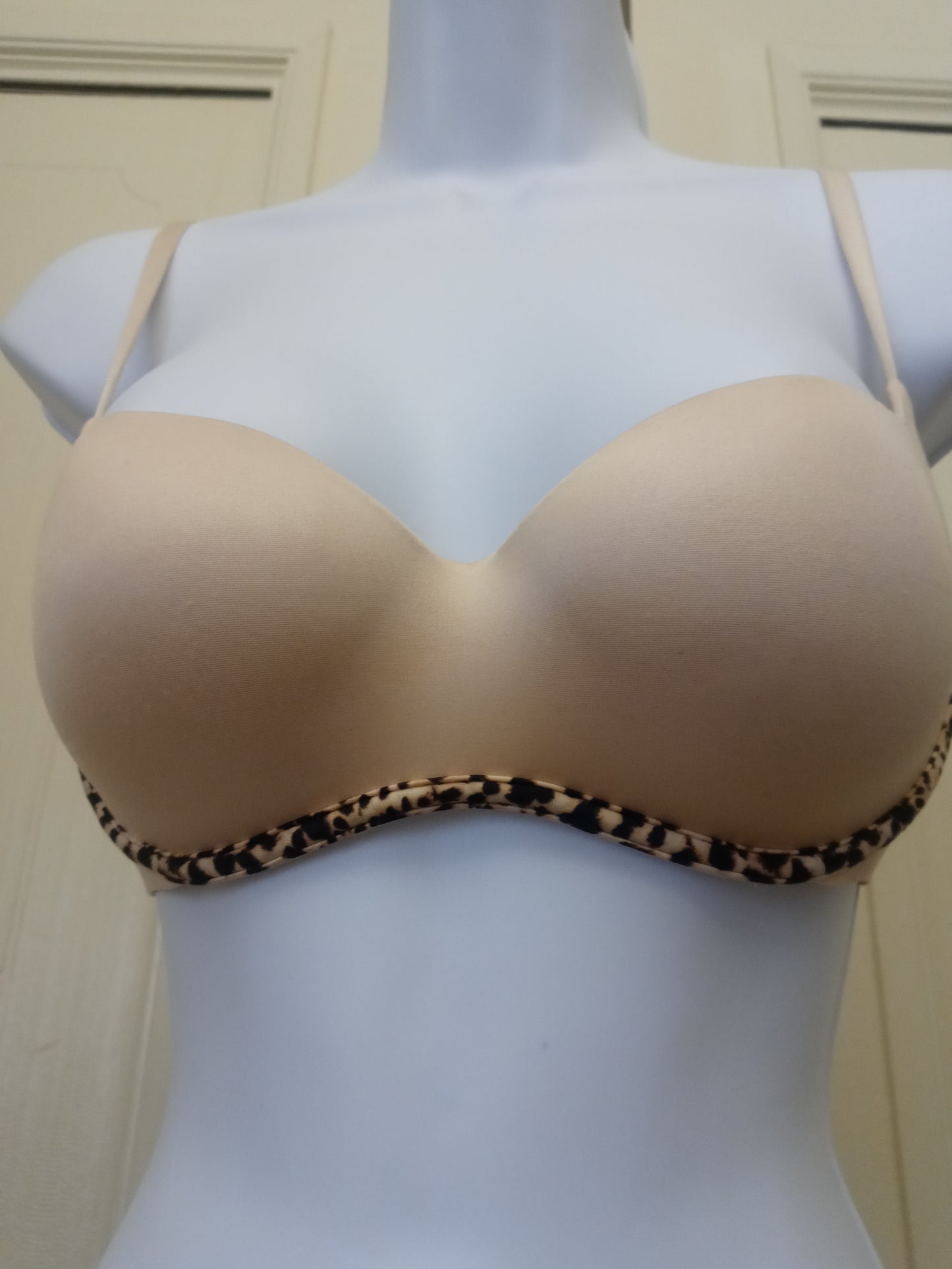 Victoria Secret Women's Bra 32c