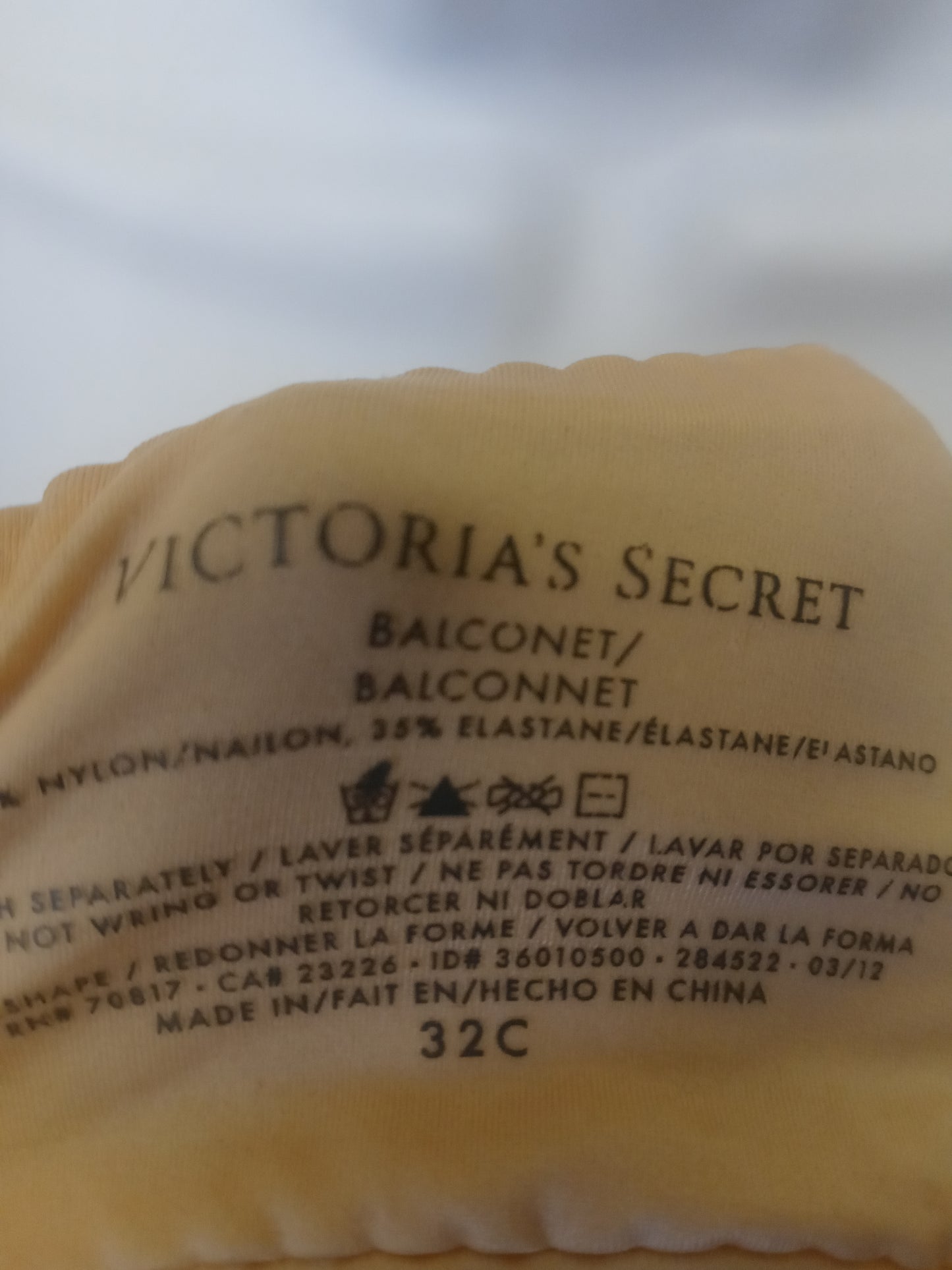 Victoria Secret Women's Bra 32c