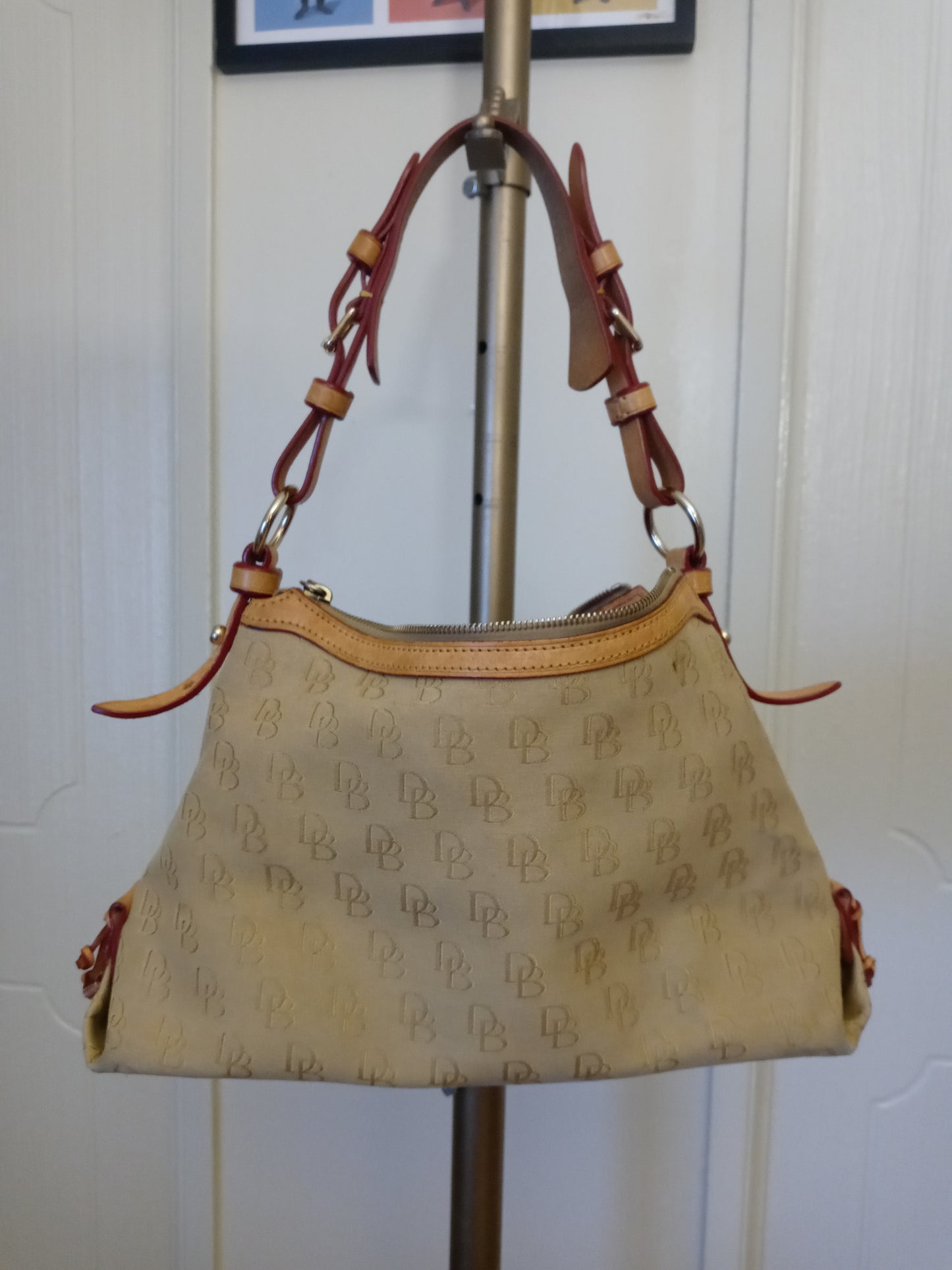 Fabric Dooney & Bourke purse with leather accents