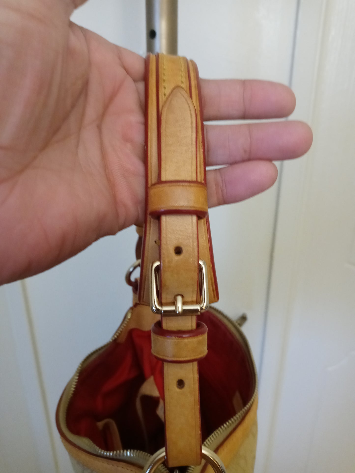 Fabric Dooney & Bourke purse with leather accents