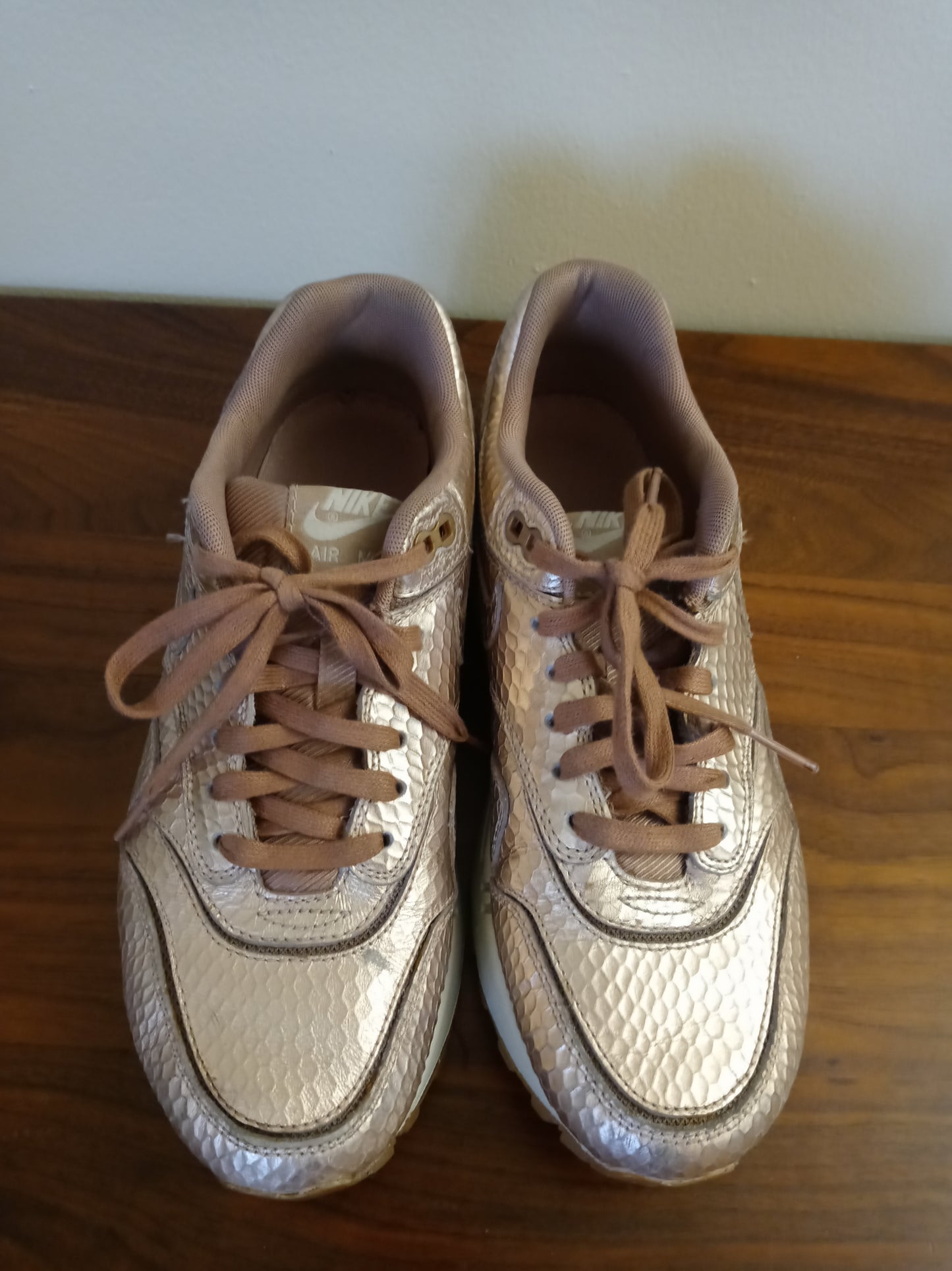 Nike Women's Wmns Air Max 1 Cut Out Prm 'Bronze