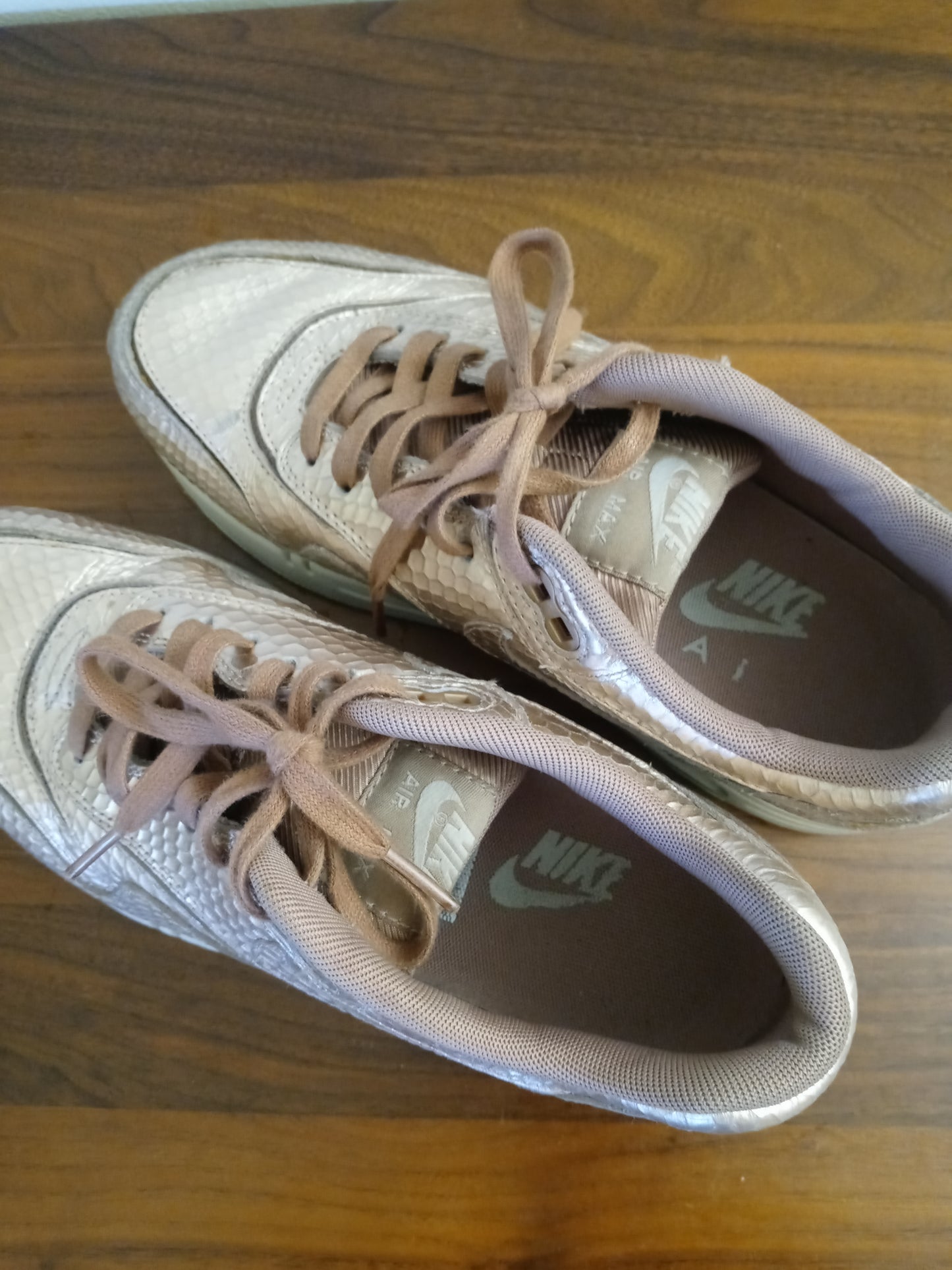 Nike Women's Wmns Air Max 1 Cut Out Prm 'Bronze