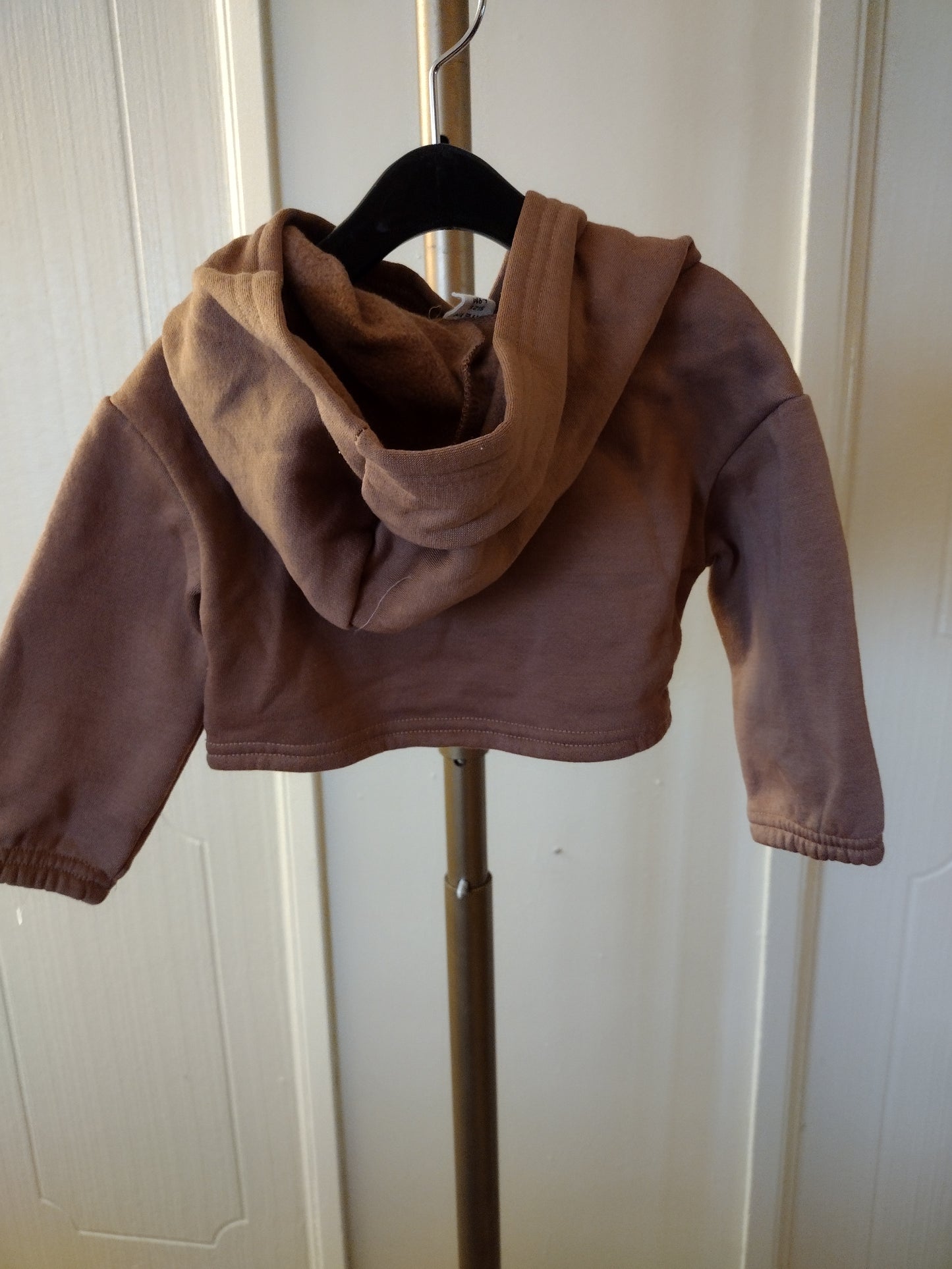 Shein - Pink Butterfly Dance To Tune Girls Brown Crop Top Cut Off Long Sleeve Hoodie Sweater