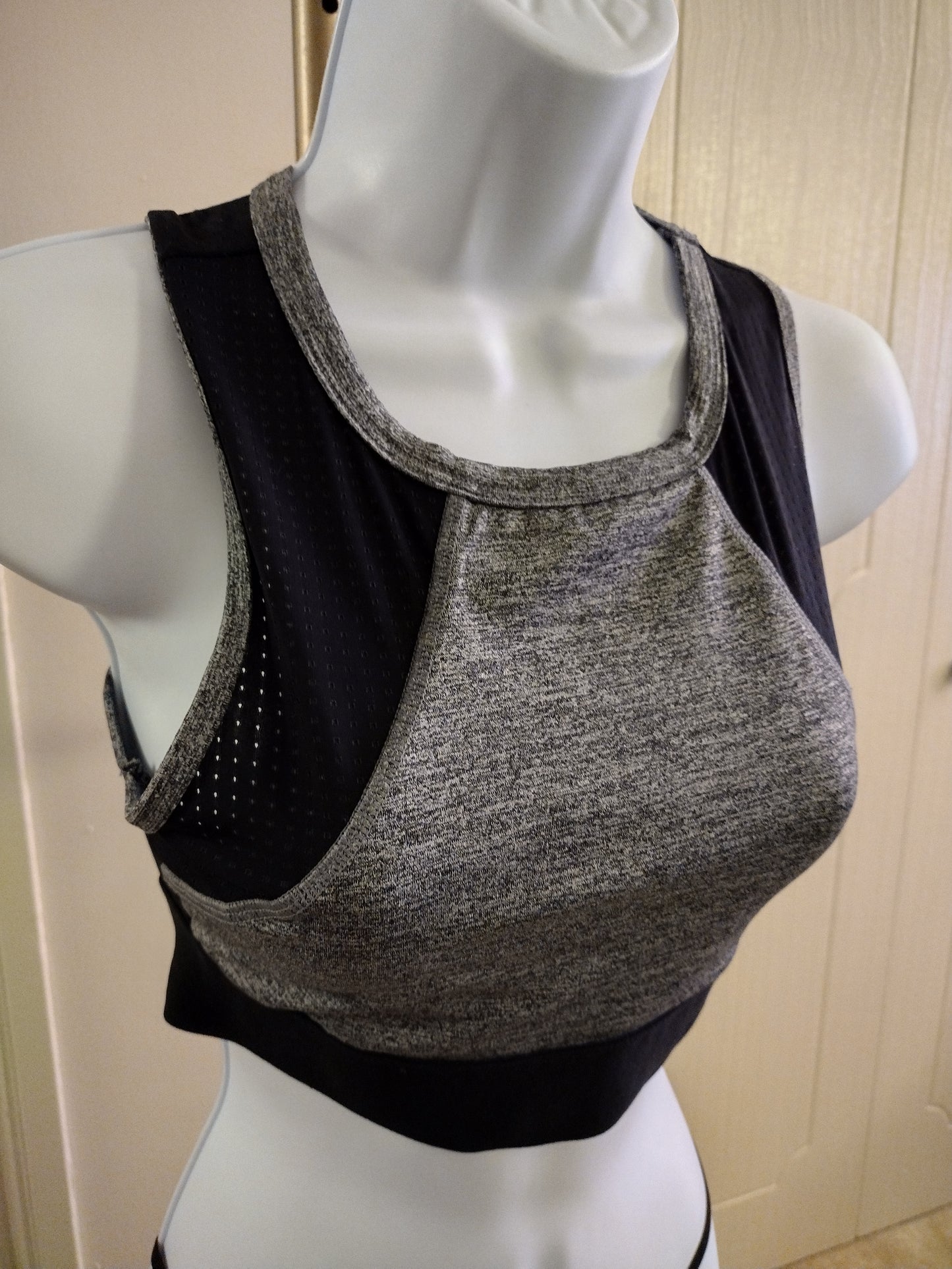 Forever 21 woman's sports bra