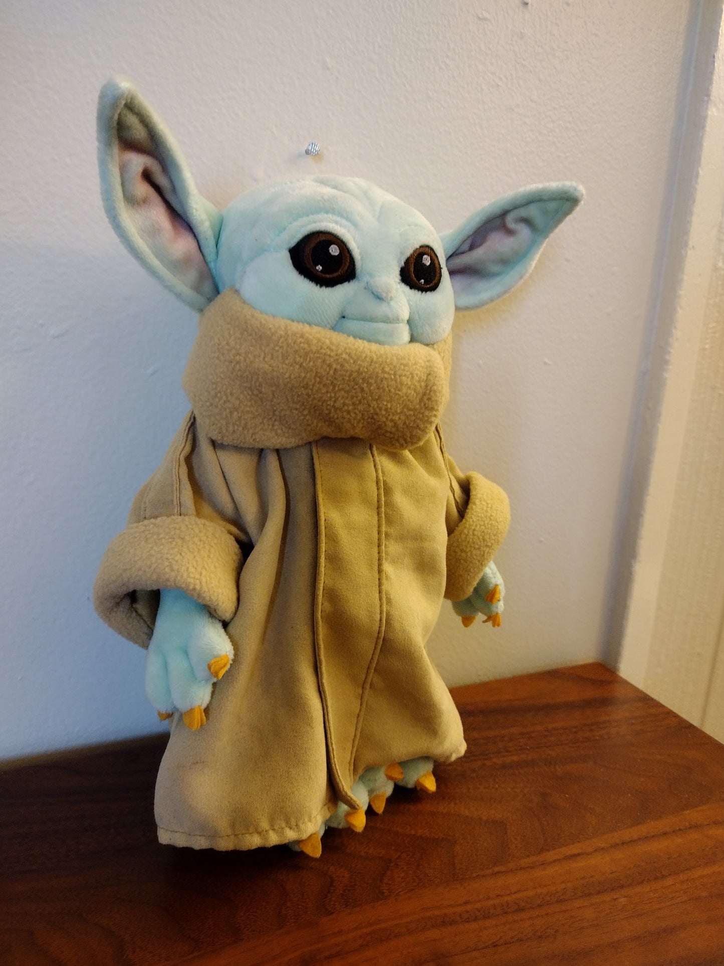 Disney Store Star Wars Mandalorian The Child Plush Small 11'' Baby Yoda