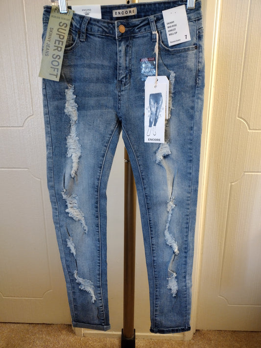 Encore Slim Fit Skinny Jeans Super Soft Mid Rise Anklet Roll Up - Size 7