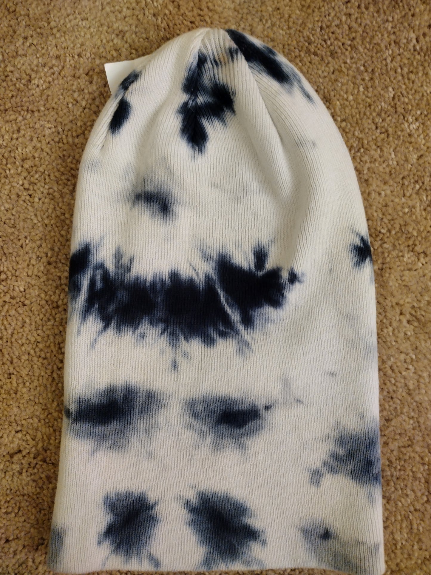 A-Lab! Mushy Black & White Tie Dye Beanie