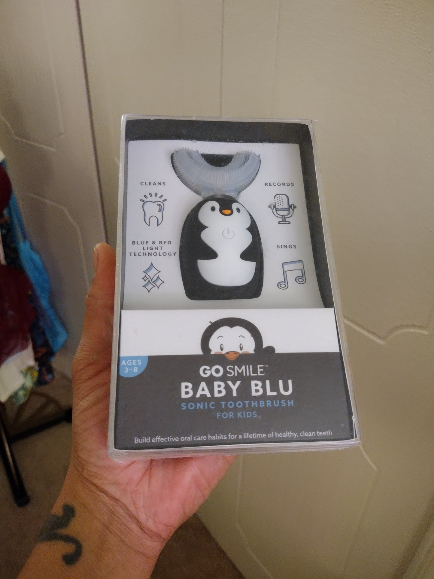 Baby BLU 360° Blue & Red Light Toothbrush - Piper the Penguin
