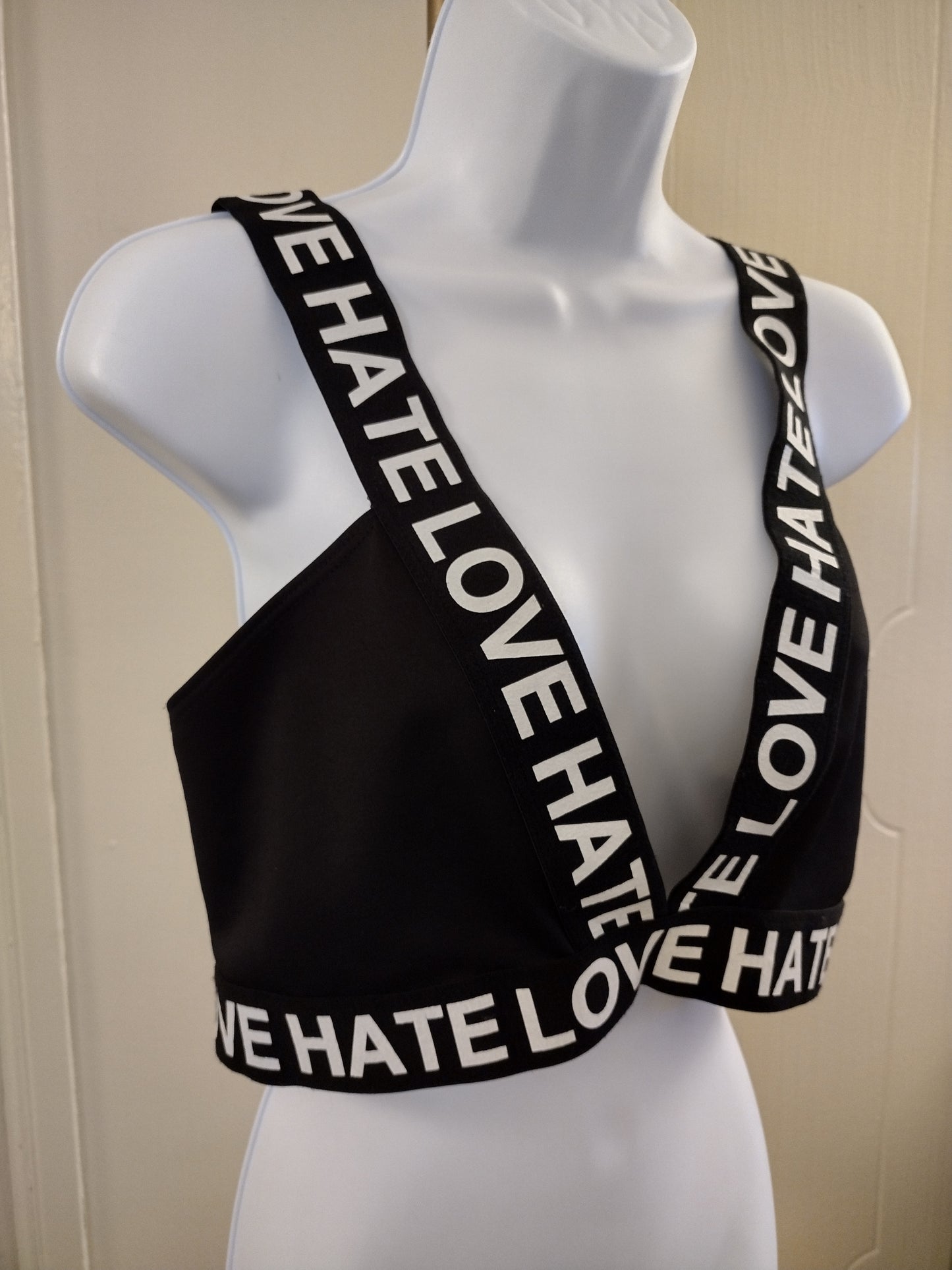 Forever 21 Women's Black & White Sports Bra