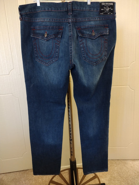True Religion Denim Men's Jeans  Pre Owned Fair / Good Condition Men's Size - 44