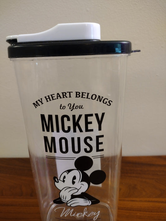 1.6L Daiso DISNEY MICKEY MOUSE - " Everybody Loves You " CLEAR BEVERAGE JUG Fast Shipping!!.
