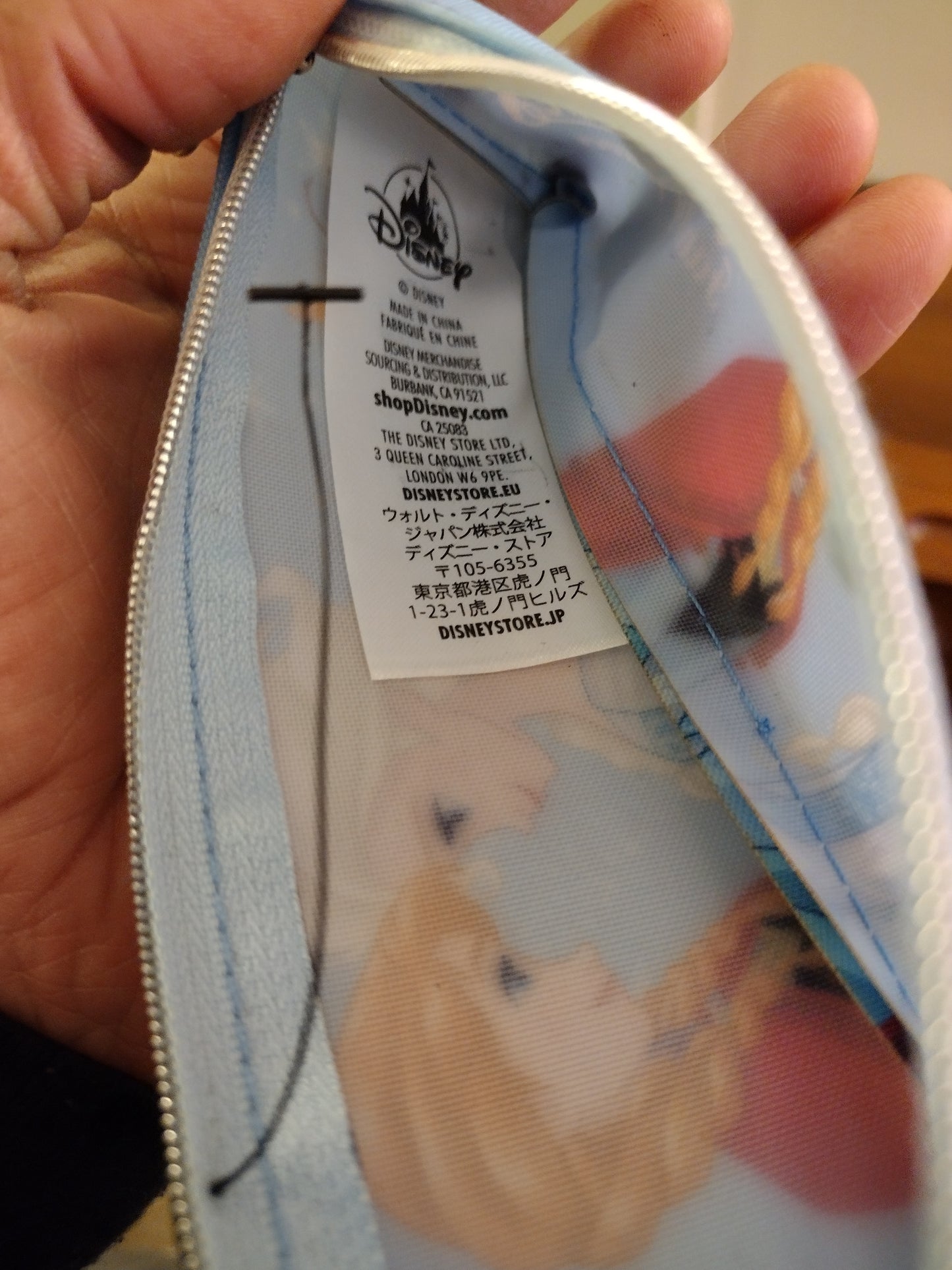 Disney Shop Disney Frozen Anna , Elsa & Olaf Cosmetic Bag / Pencil Case