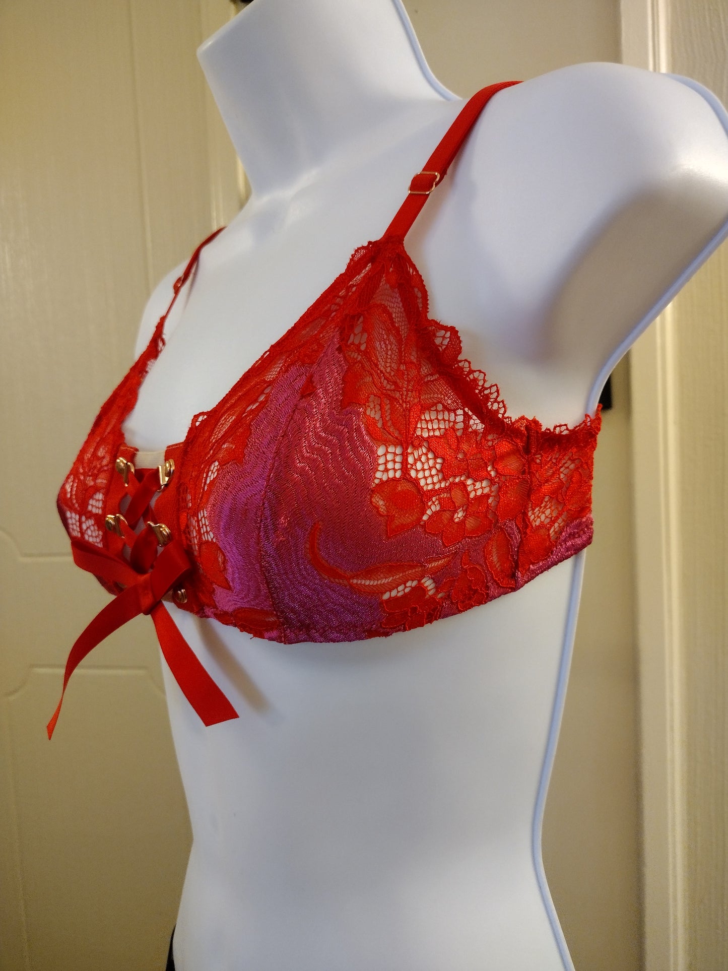 Savage x Fenty Lace'd Up Bralette Size - Small