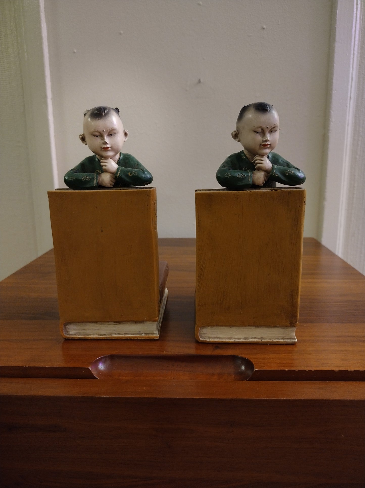 Vintage Chinese Children Sitting On Books , Book Ends for Shelves Book Ends Decorative bookends Decorative Bookends Heavy Duty Bookends Home Decor 11 X 20 Cm Retro Bookends