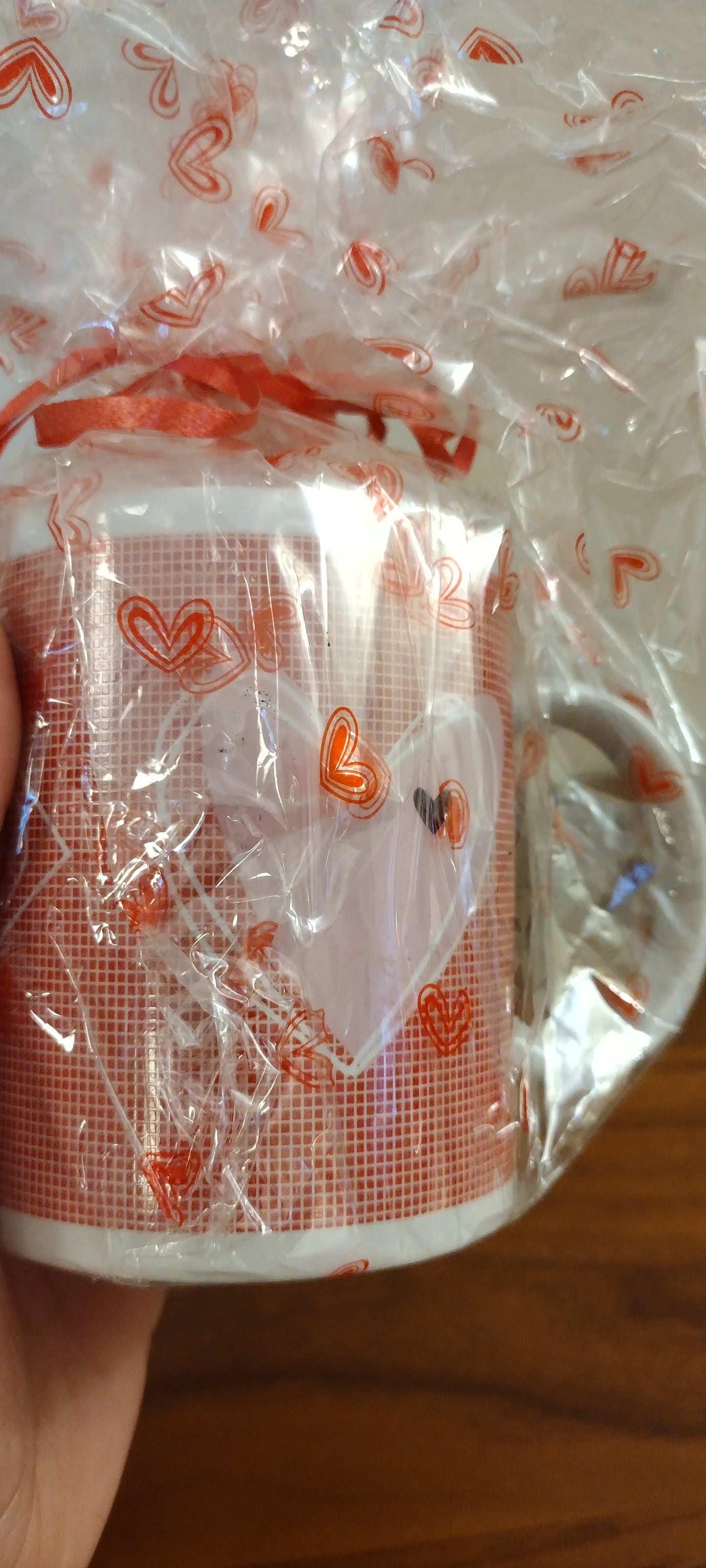 Kiss & Hearts Gift Coffee Mug Gift Bear Inside Unopened