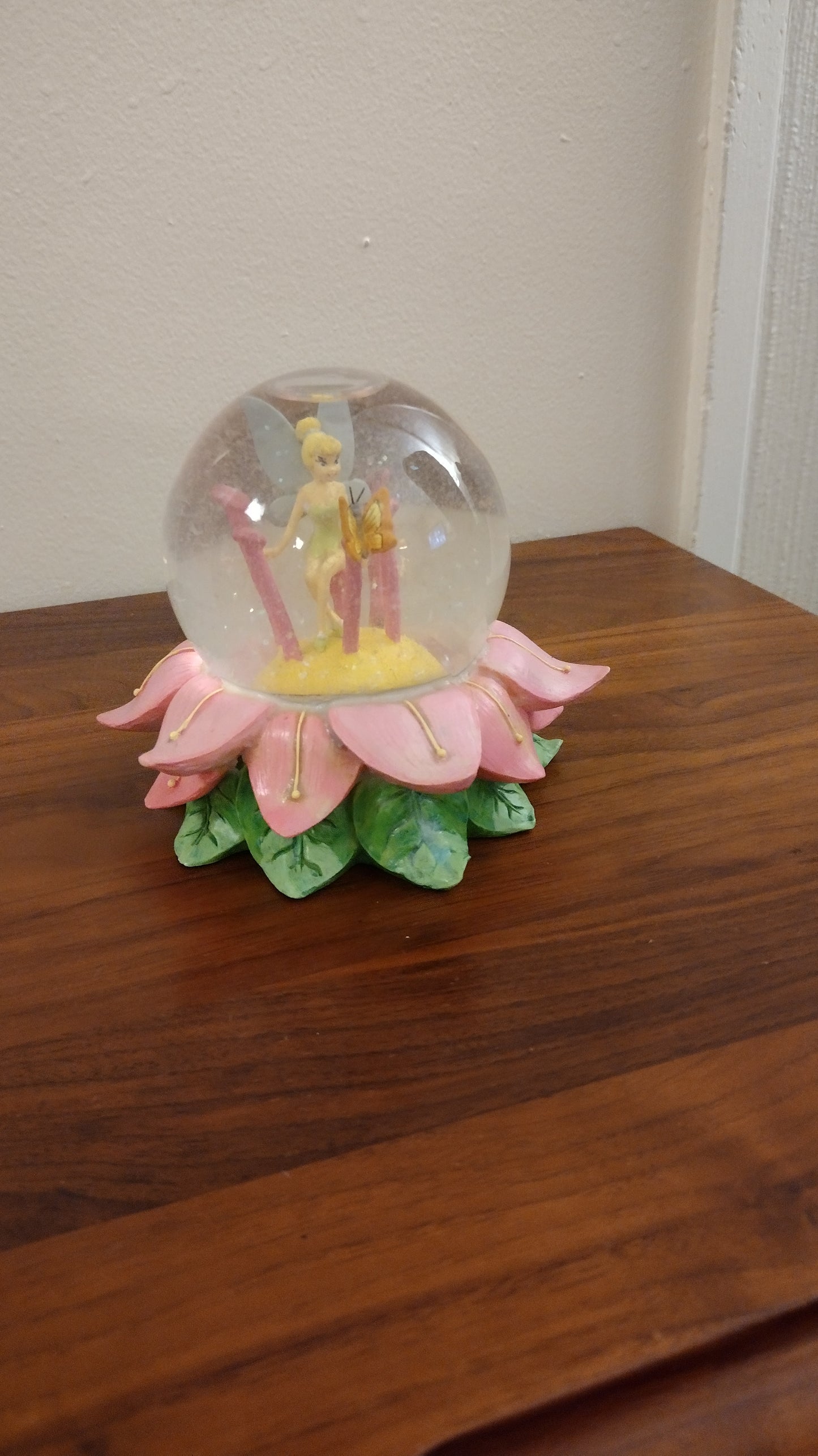 Disney Tinkerbell Pink and Green Flower Snow Globe