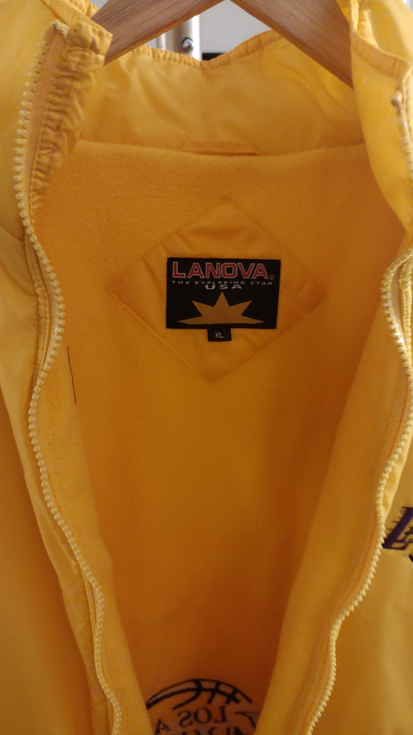 Los Angeles Lakers Yellow Jacket With Detachable Hoodie - Size XL