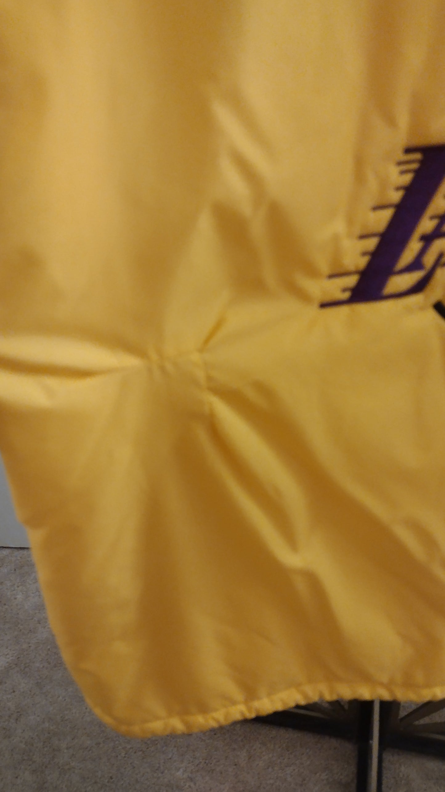 Los Angeles Lakers Yellow Jacket With Detachable Hoodie - Size XL