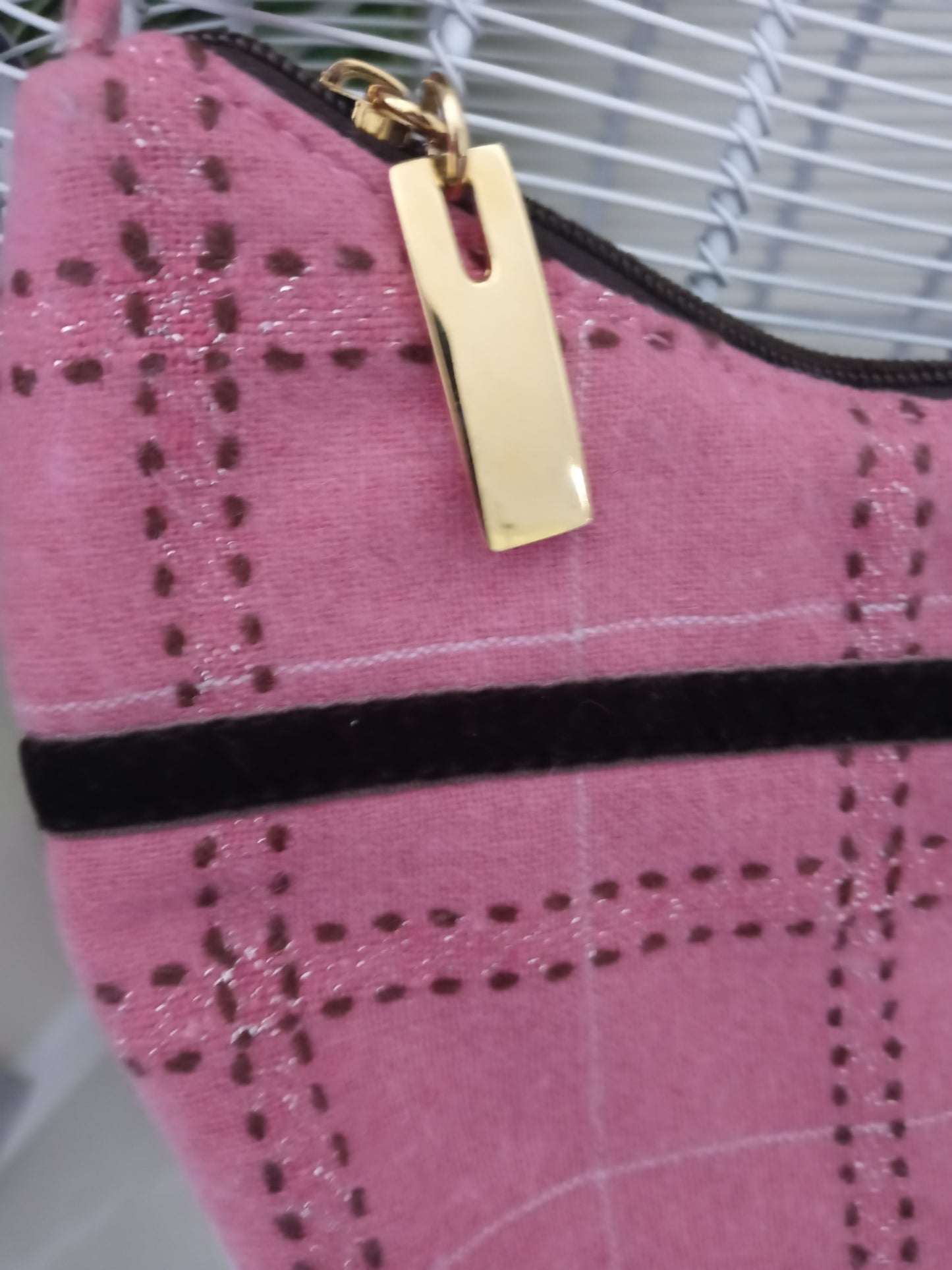 Women's Small Clutch Purse Pink 8" Pre Owned - Good Condition