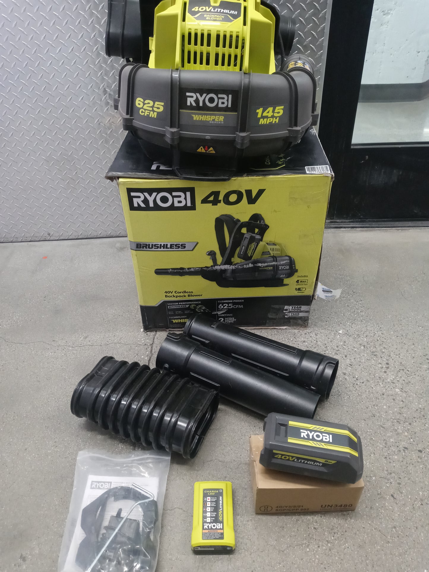 Ryobi RY40440 40 Volt 145 MPH 625 CFM Cordless Brushless Variable Speed Backpack Leaf Blower