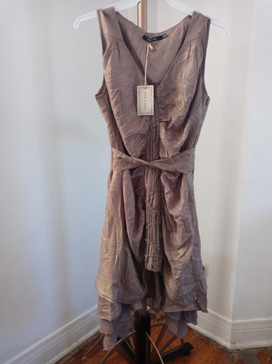 Doe & Rae Gold Silk Metallic Short Knee Length Dress - Women's Size Small - Brand New Never Worn - Still Has Original Tags
