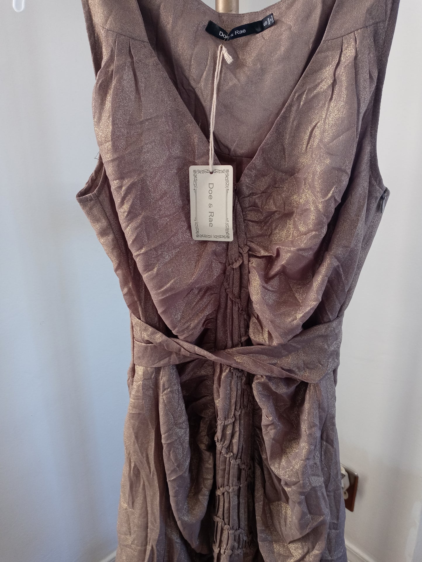 Doe & Rae Gold Silk Metallic Short Knee Length Dress - Women's Size Small - Brand New Never Worn - Still Has Original Tags