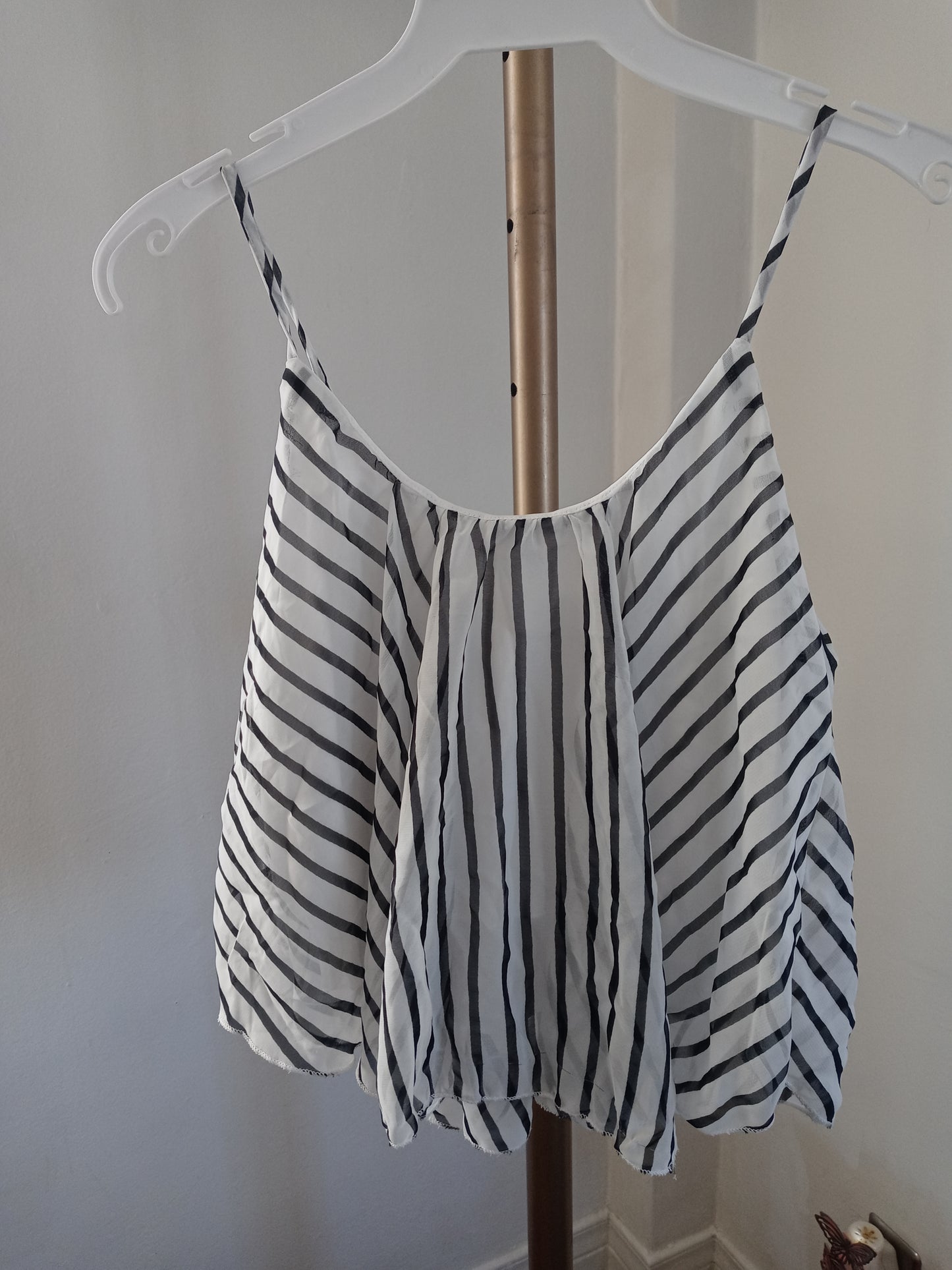 Charlotte Russe Women's Blouse Top White & Black Stripes - Style# ODT - 1049 -