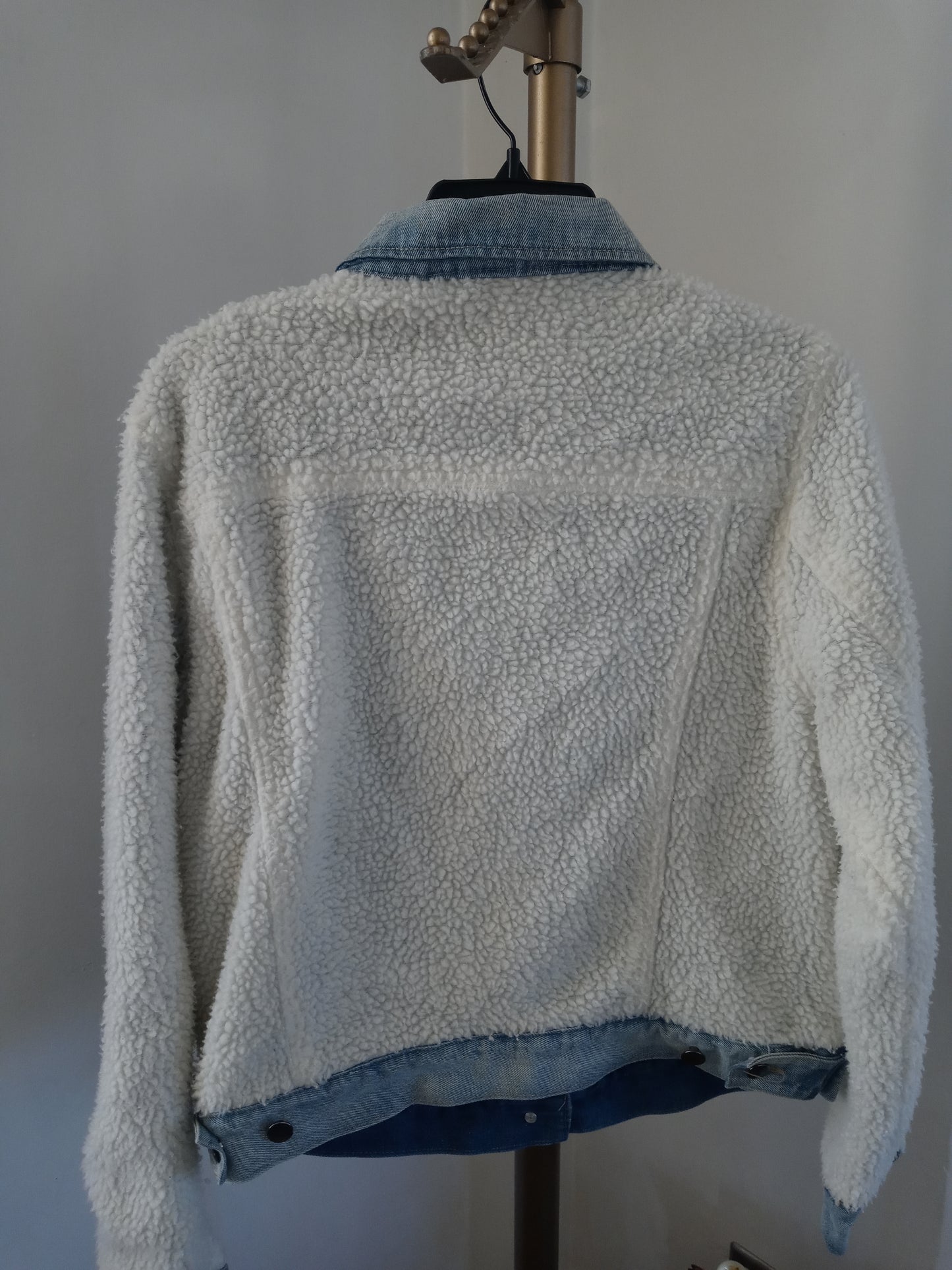 Wild Fable Denim & Sherpa Jacket - Pre Owned - Good Condition - Women's Size Small