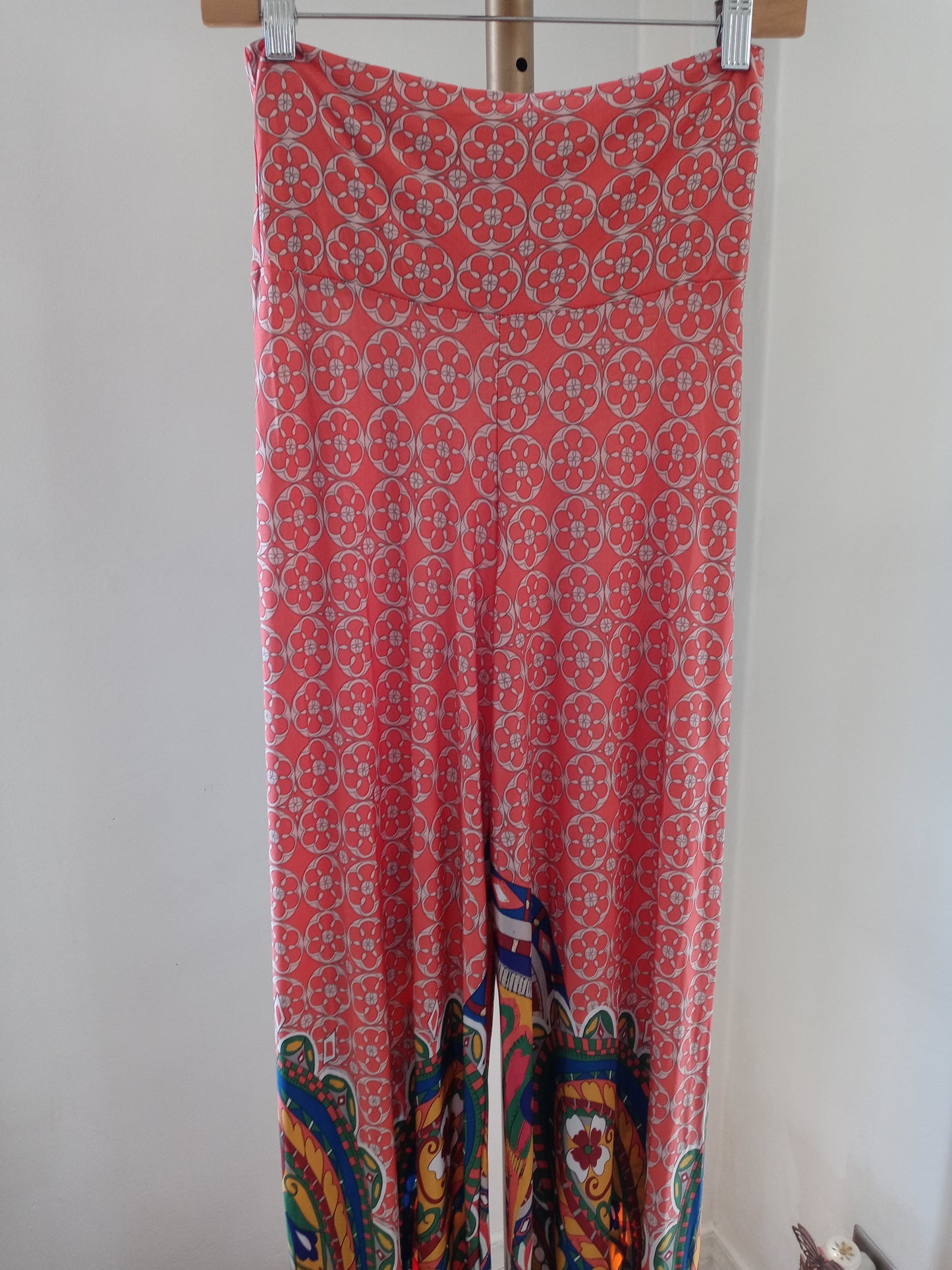 Win Win Apparel Women's Active Wear Leggings Relax Fit - Size Small