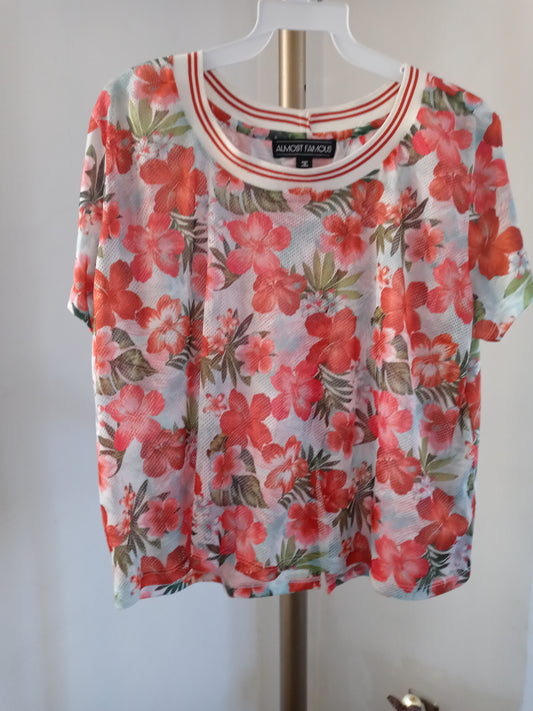 Almost Famous Women's Top With Split In The Back - Size XL -