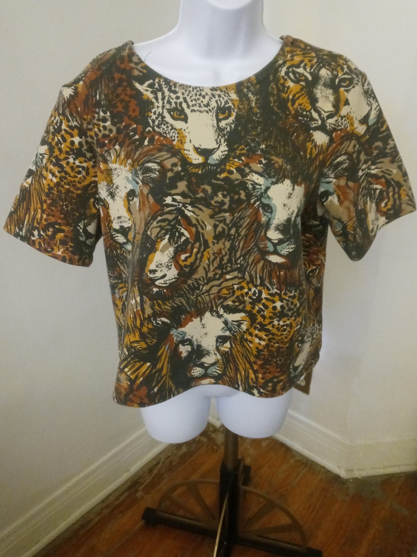 H&M Short Sleeve Cropped Top Animal Print Women's Top