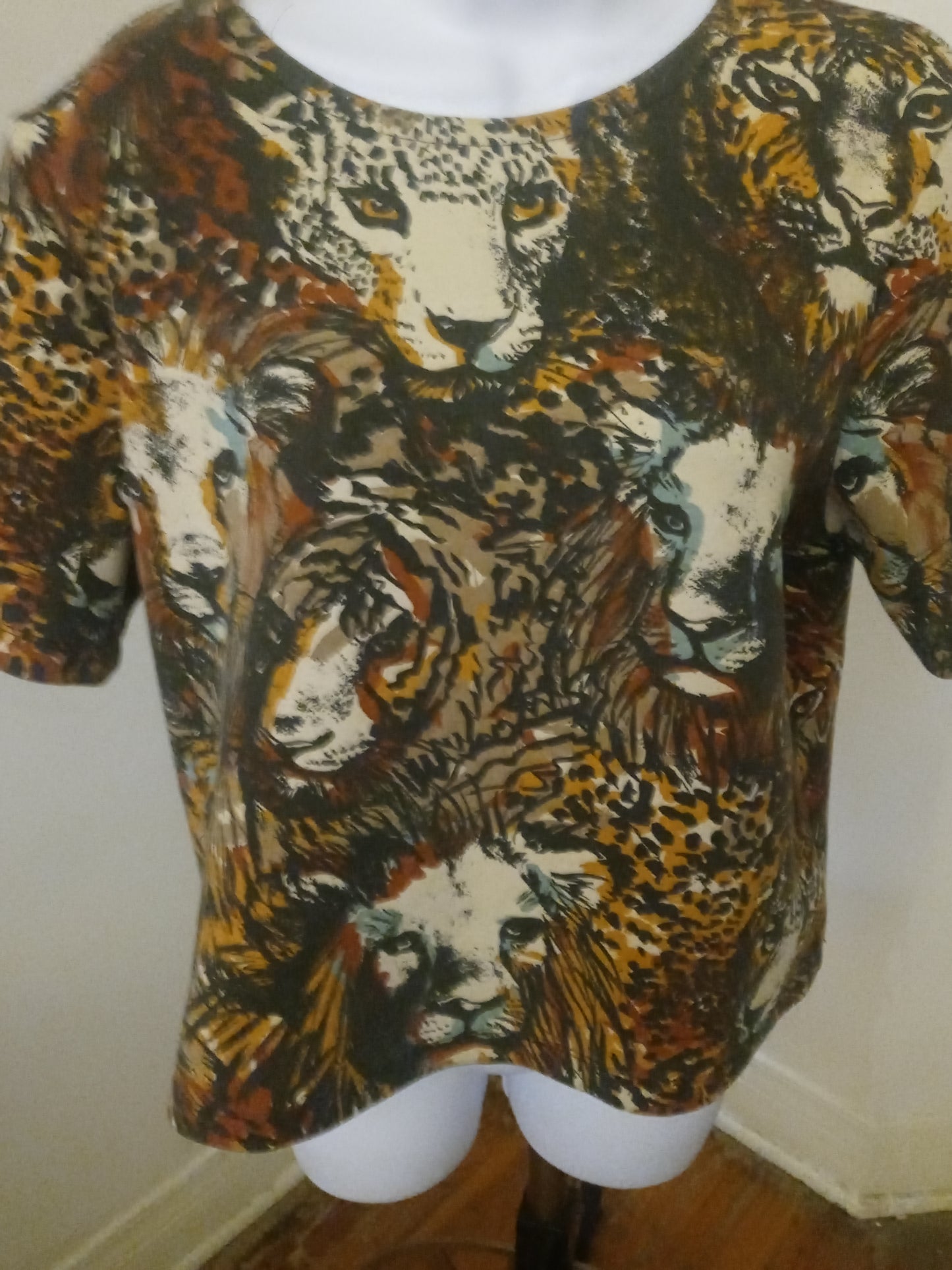 H&M Short Sleeve Cropped Top Animal Print Women's Top