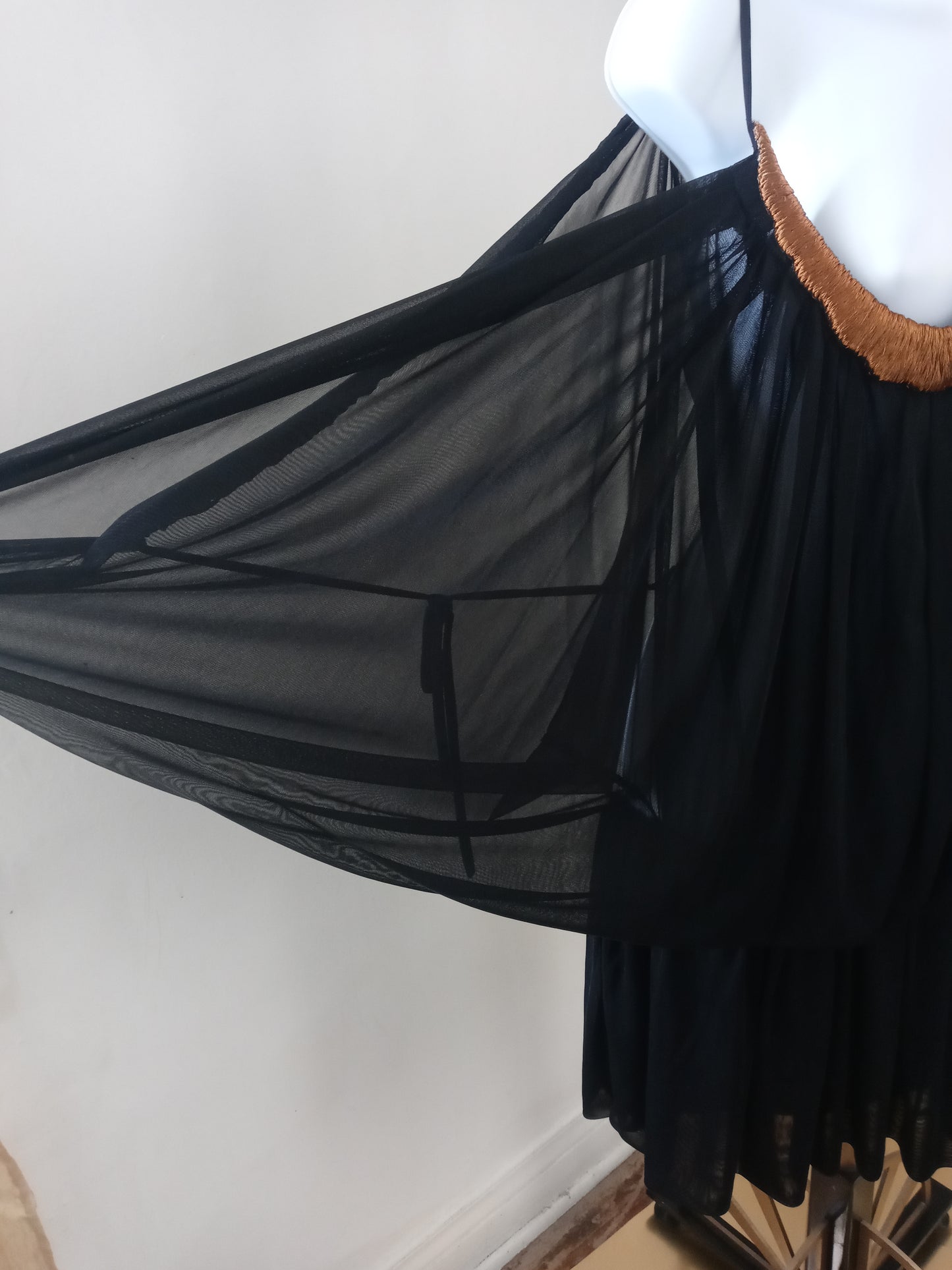Vera Wang Women's Black Sheer See Thru Flair Long Sleeve Back Out Blouse Skirt 1 Piece
