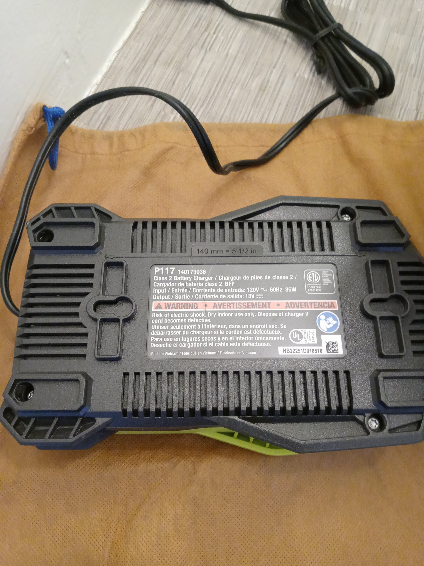 Ryobi One+ 18V Dual Chemistry Intelliport Charger