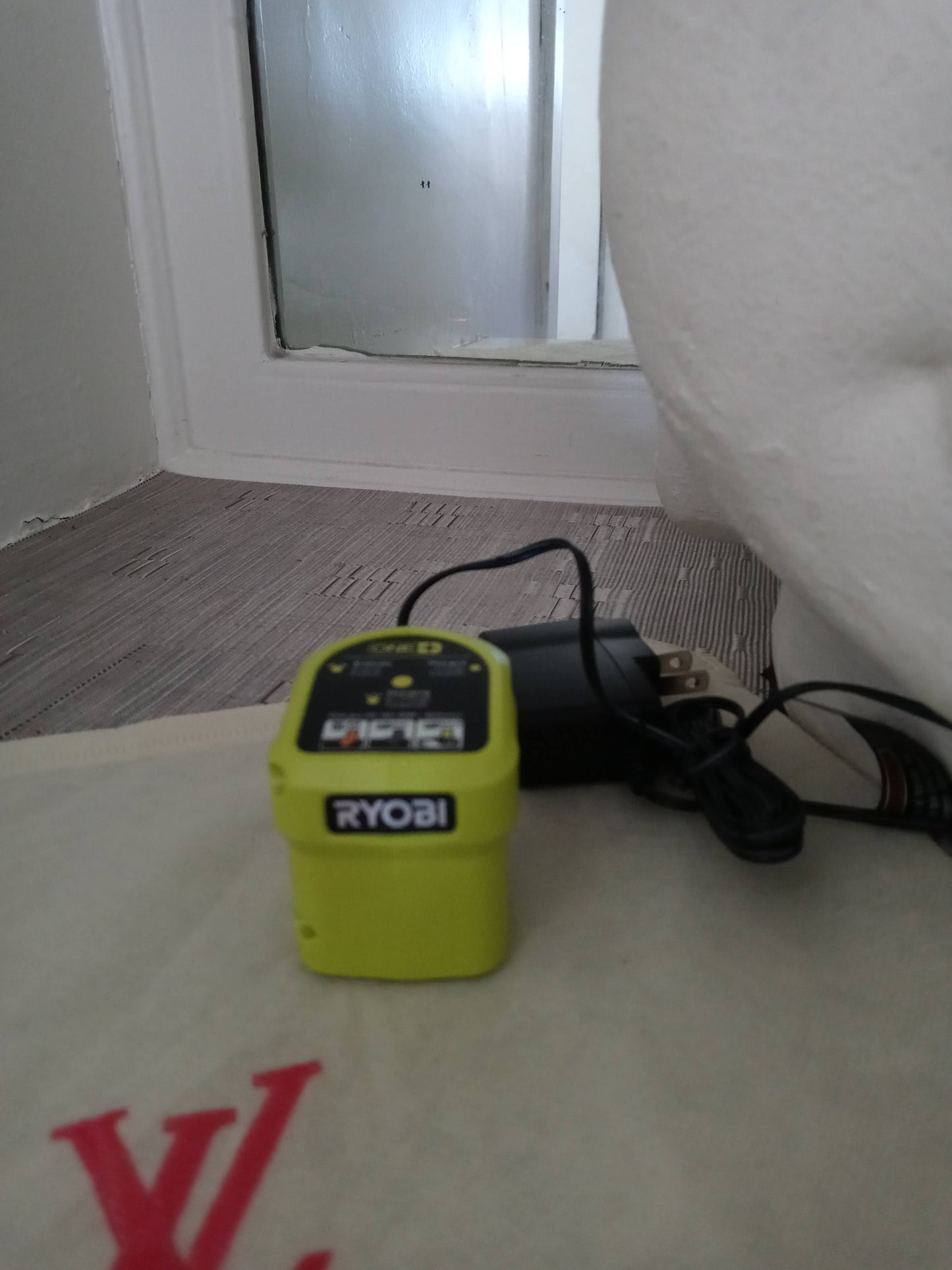 Ryobi Model : P119 18v Battery Charger Pre Owned - Good / Excellent Condition