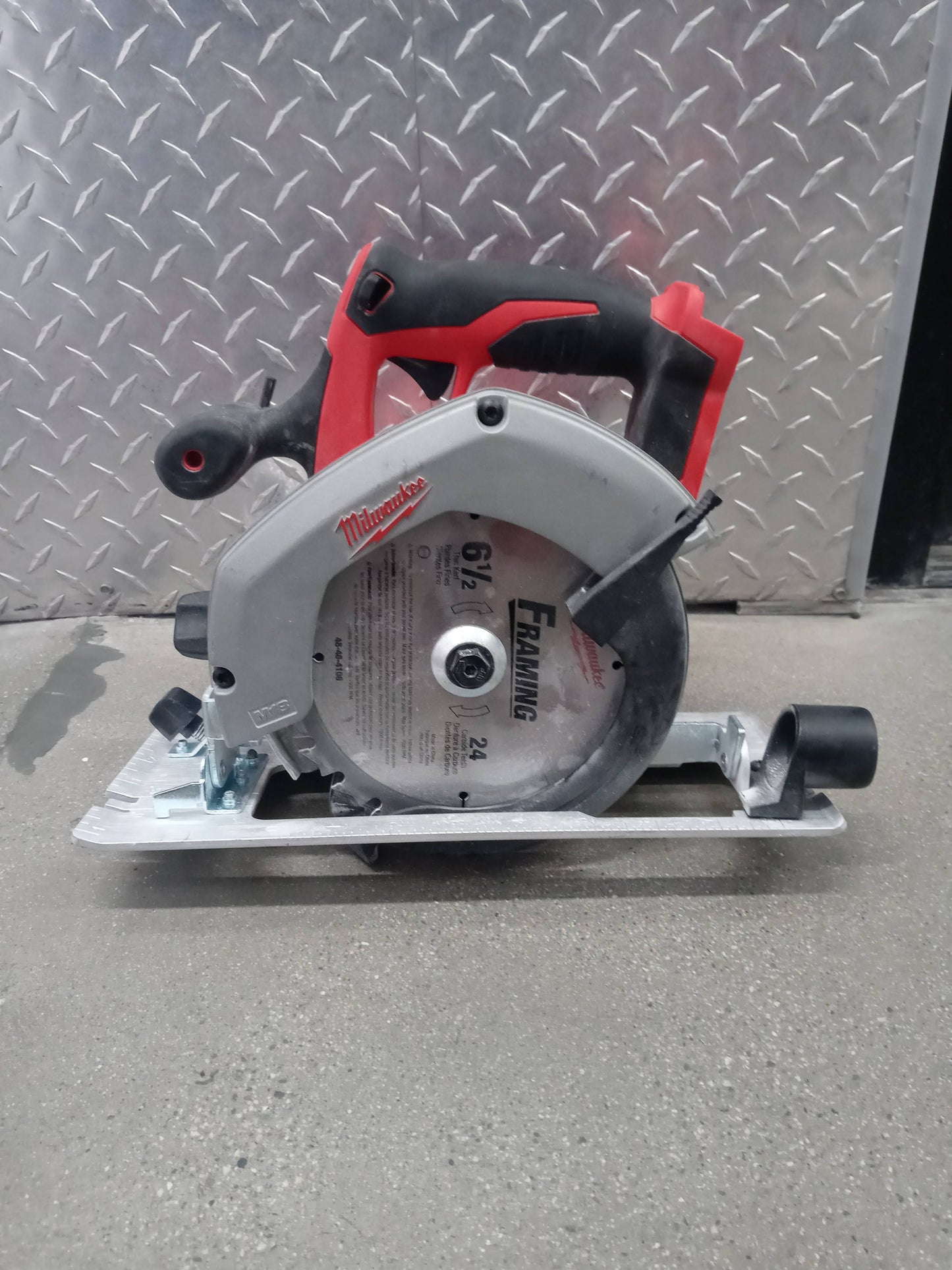 Milwaukee 2630-20 M18 18V Cordless Lithium-Ion