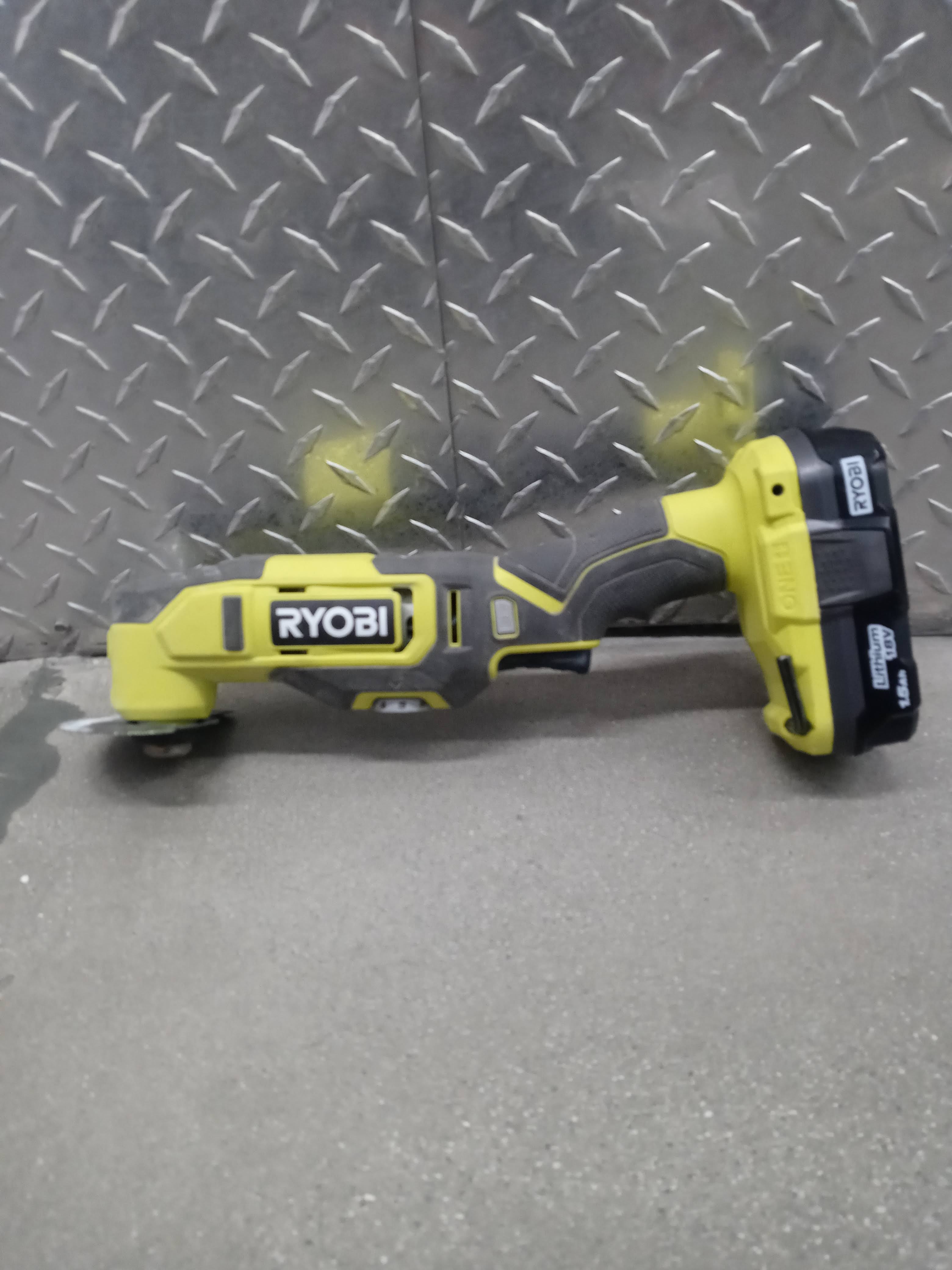RYOBI 18V ONE+ PCL430 Oscillating MultiTool Cordless ( TOOL ) 18 V