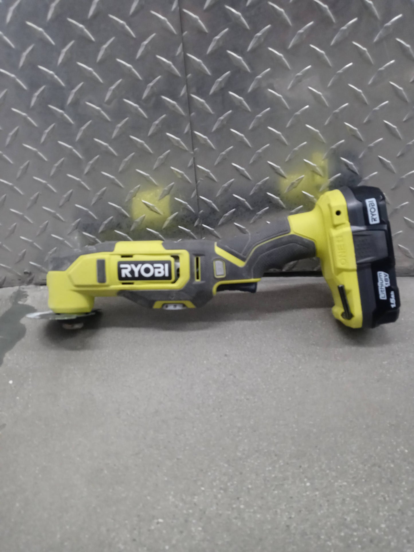 RYOBI 18V ONE+ PCL430 Oscillating Multi-Tool Cordless ( TOOL ) 18 V