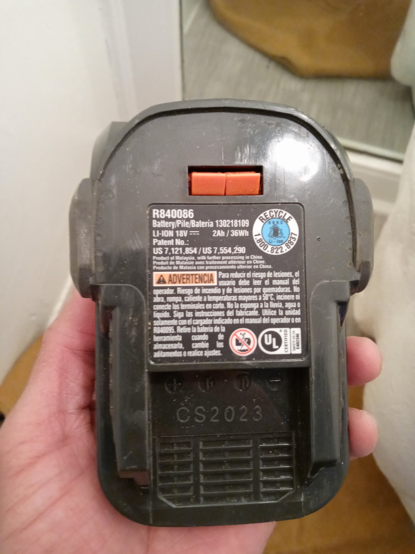 RIDGID TOOLS - Li - Ion 2AH. Battery 18V - R840086 (130218109).