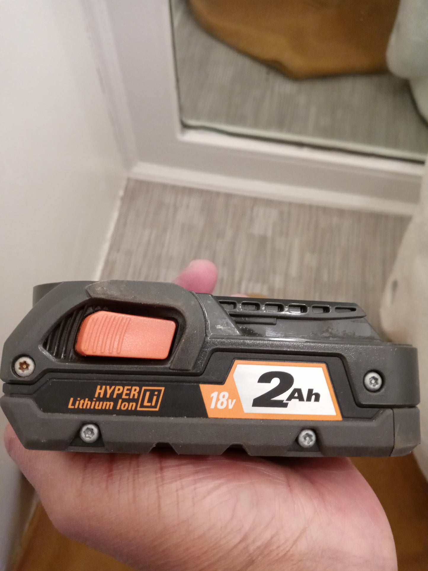 RIDGID TOOLS - Li - Ion 2AH. Battery 18V - R840086 (130218109).