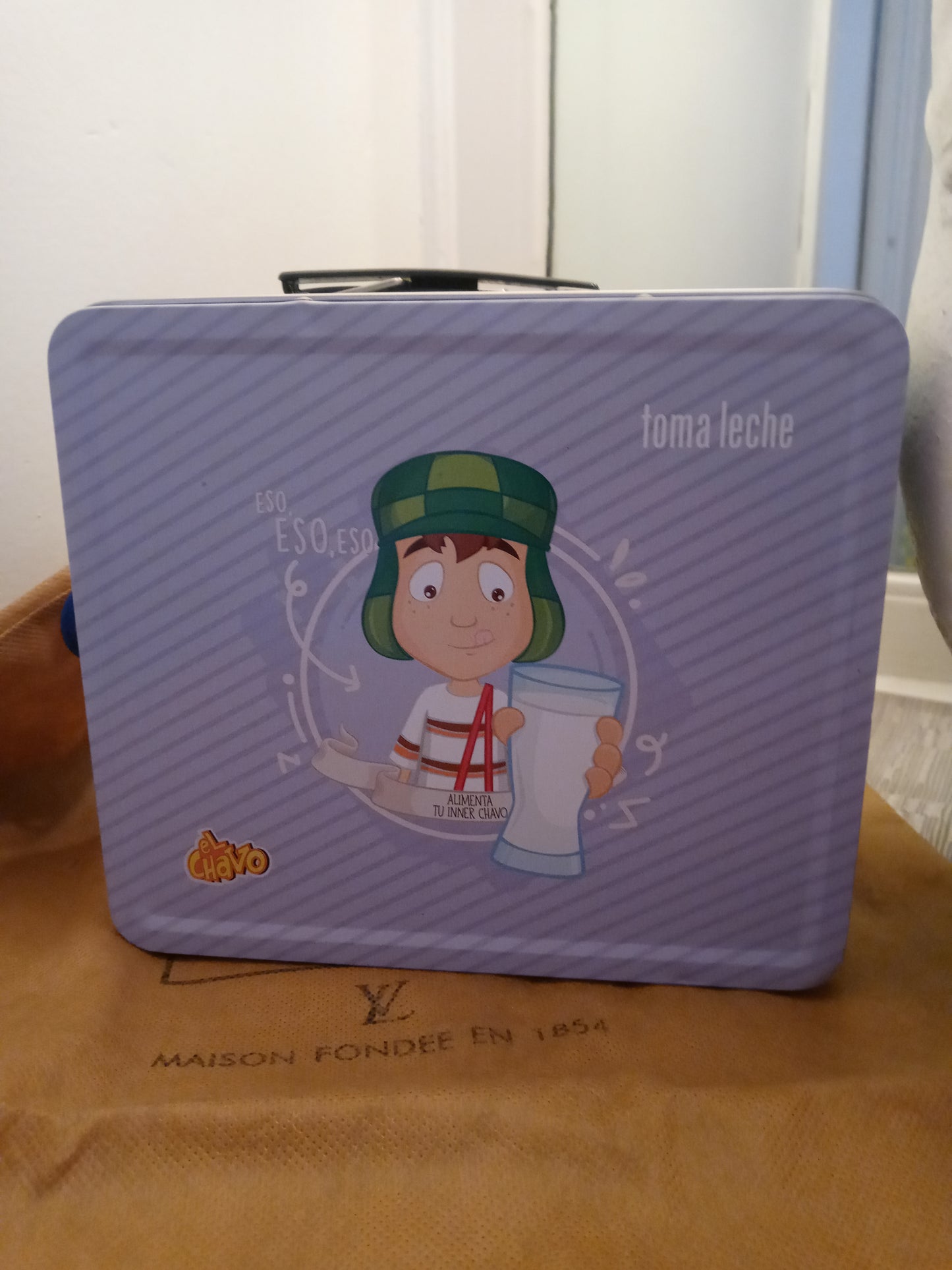 El Chavo Del Ocho lunch box "Toma Leche" El chavo Lonchera Tin.<br data-mce-fragment="1">