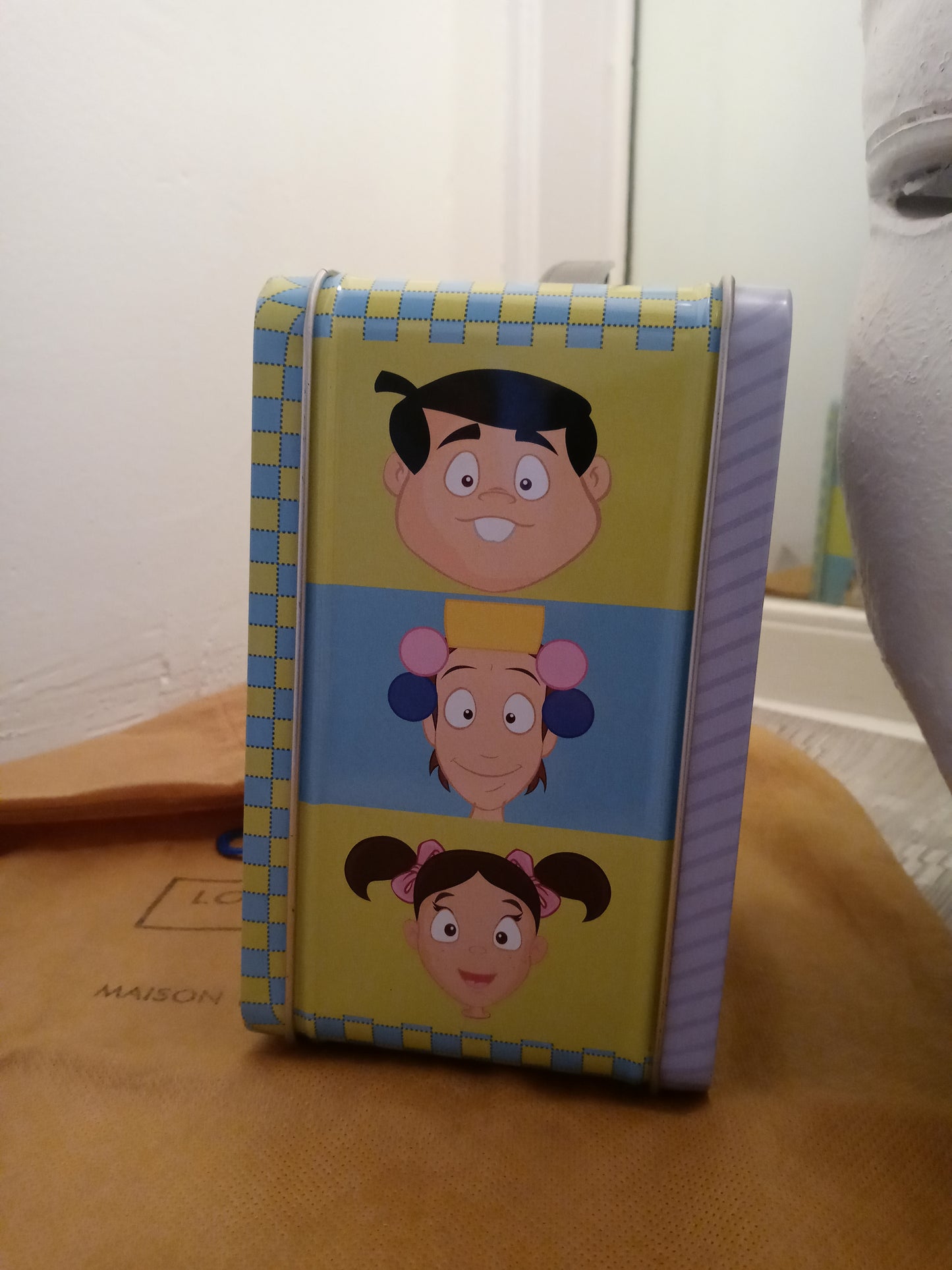 El Chavo Del Ocho lunch box "Toma Leche" El chavo Lonchera Tin.<br data-mce-fragment="1">