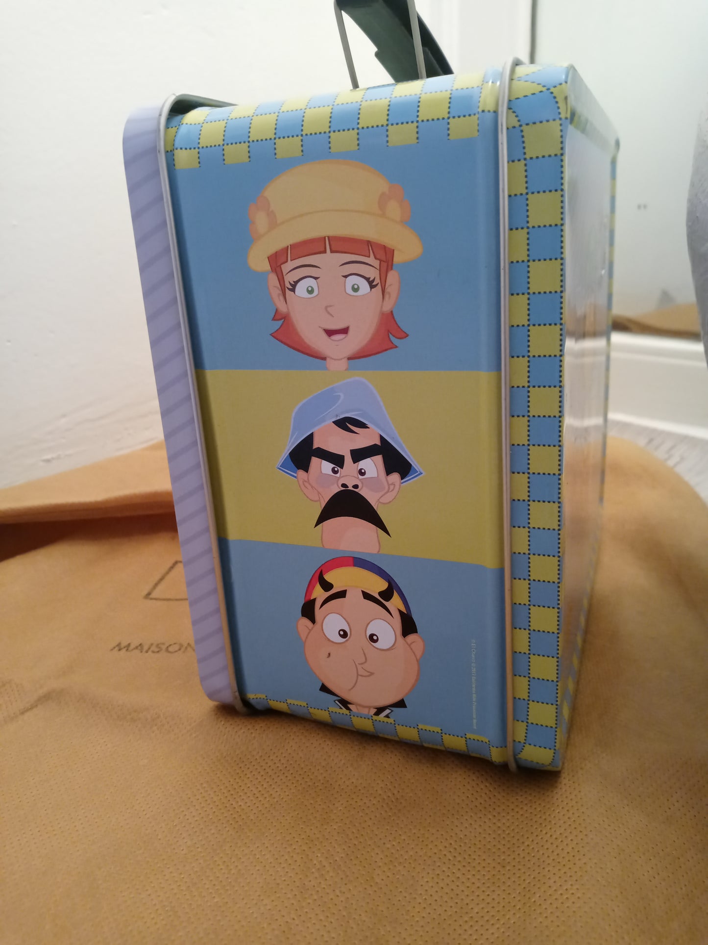 El Chavo Del Ocho lunch box "Toma Leche" El chavo Lonchera Tin.<br data-mce-fragment="1">
