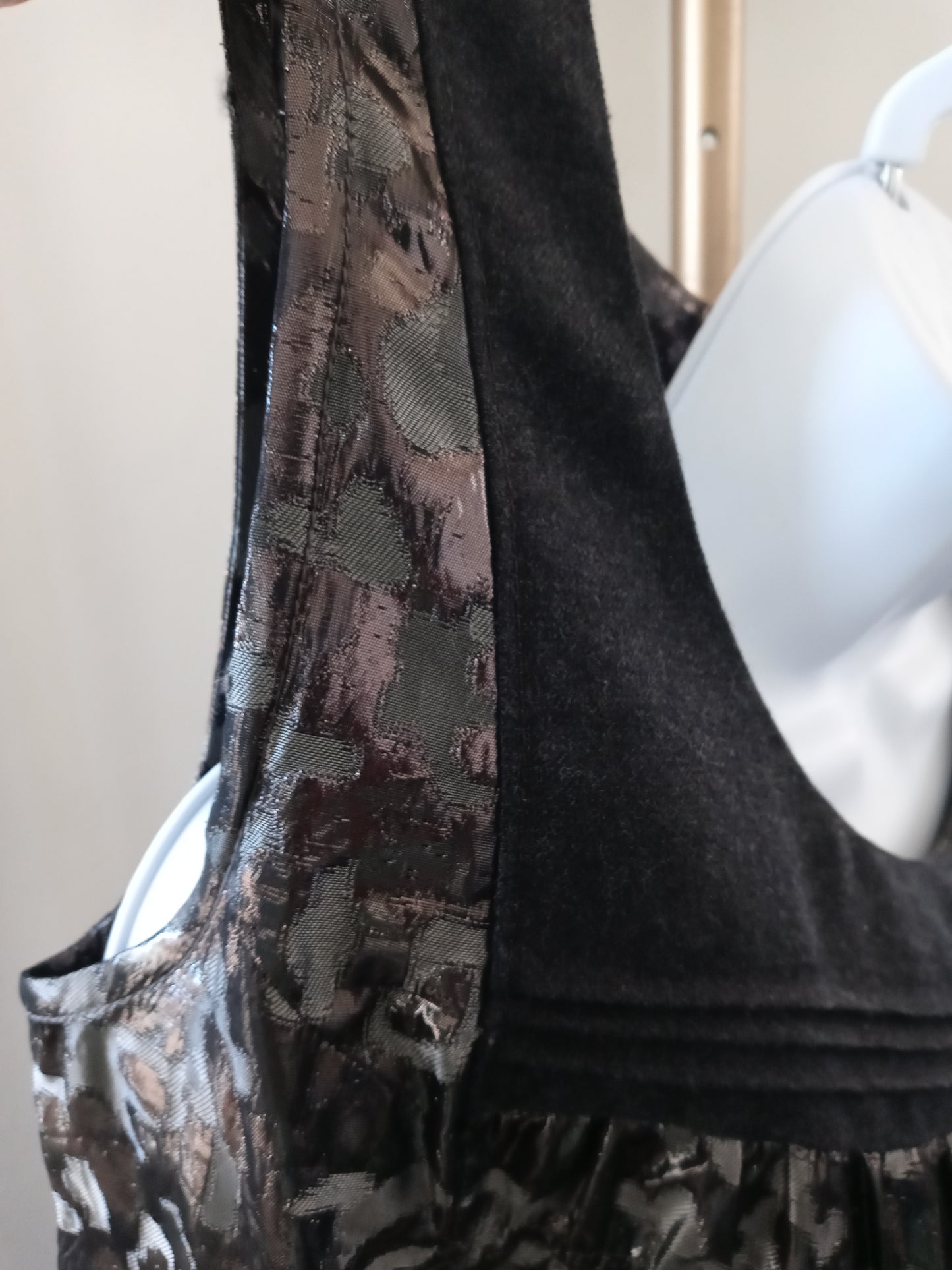 Tory Burch Metallic Gunmetal Silver Leopard Pattern Sleeveless Gray Wool Trim 2
