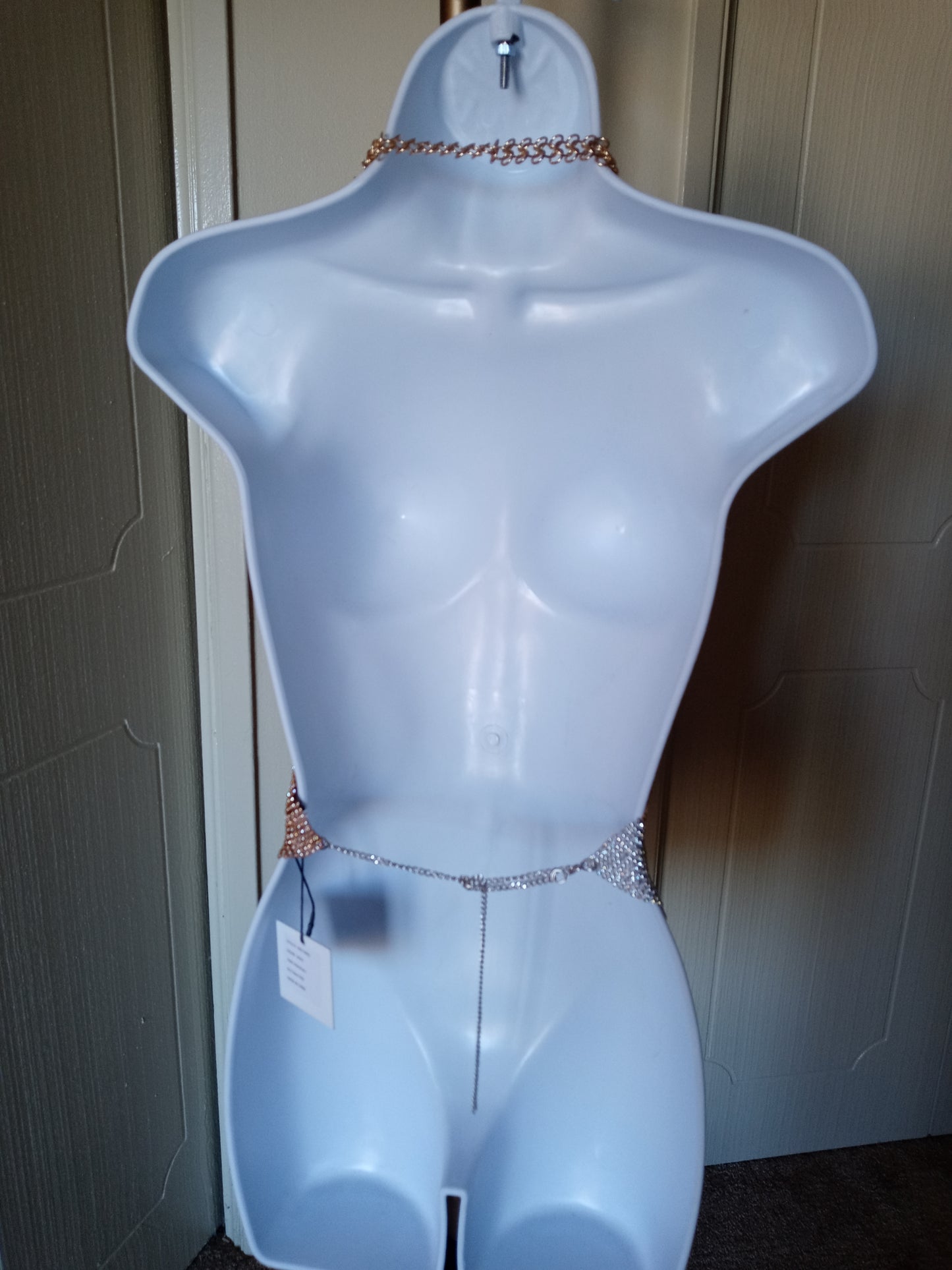 Emotae Aluminum Mesh Triangle Gold & Silver Sleeveless Back Out Crop Top