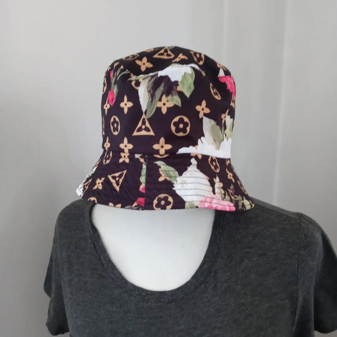 Women's Cute Bucket Hat Multi Color One Size Fits All Pre Owned Good Condition