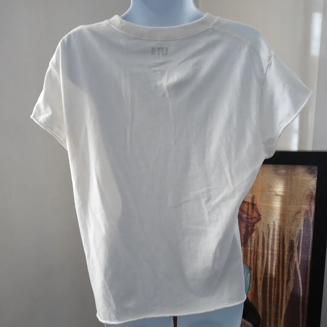 Disney Y u Nagaba Women's Plain White T Shirt Size Medium - Pre Owned